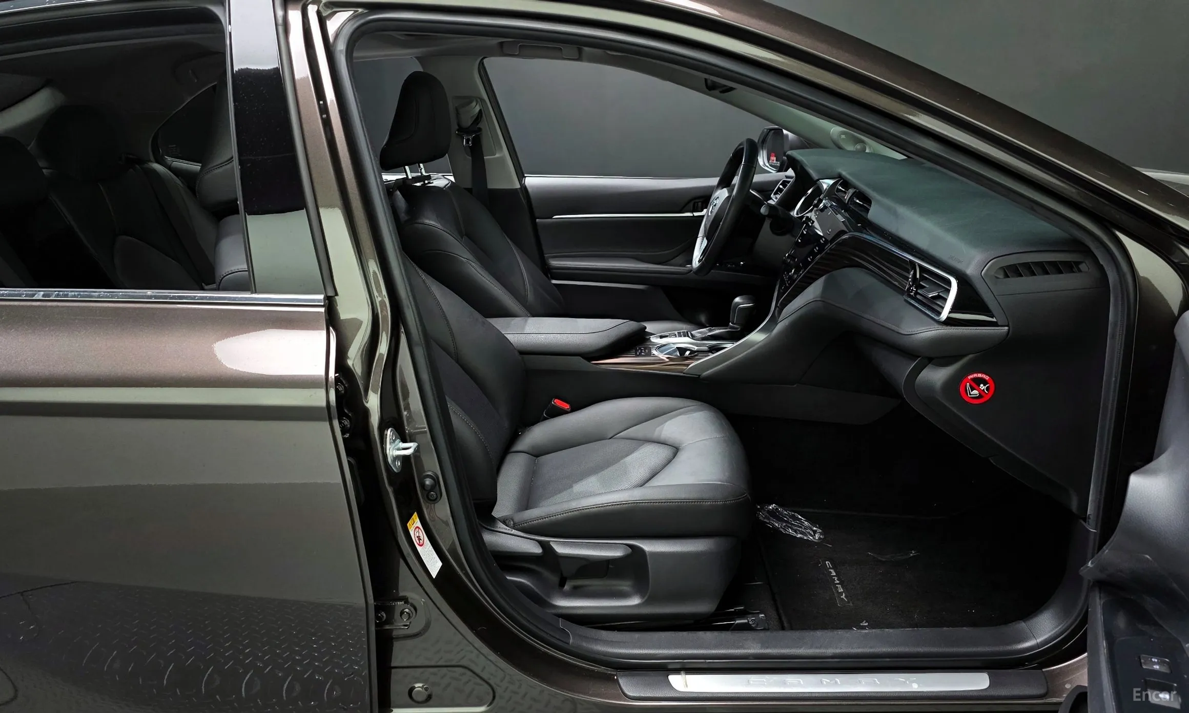 Toyota Camry (XV70) превью 10