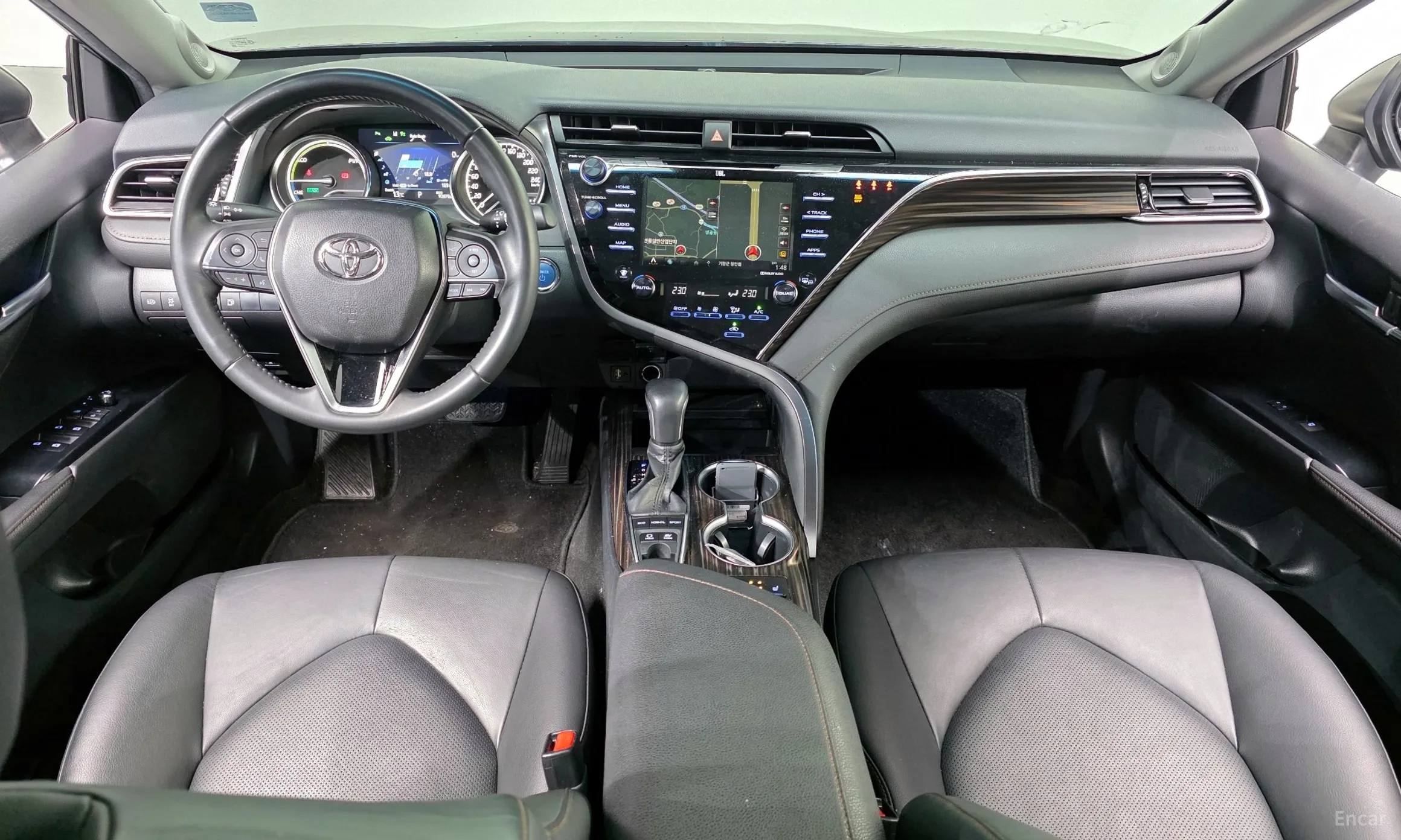 Toyota Camry (XV70) превью 7