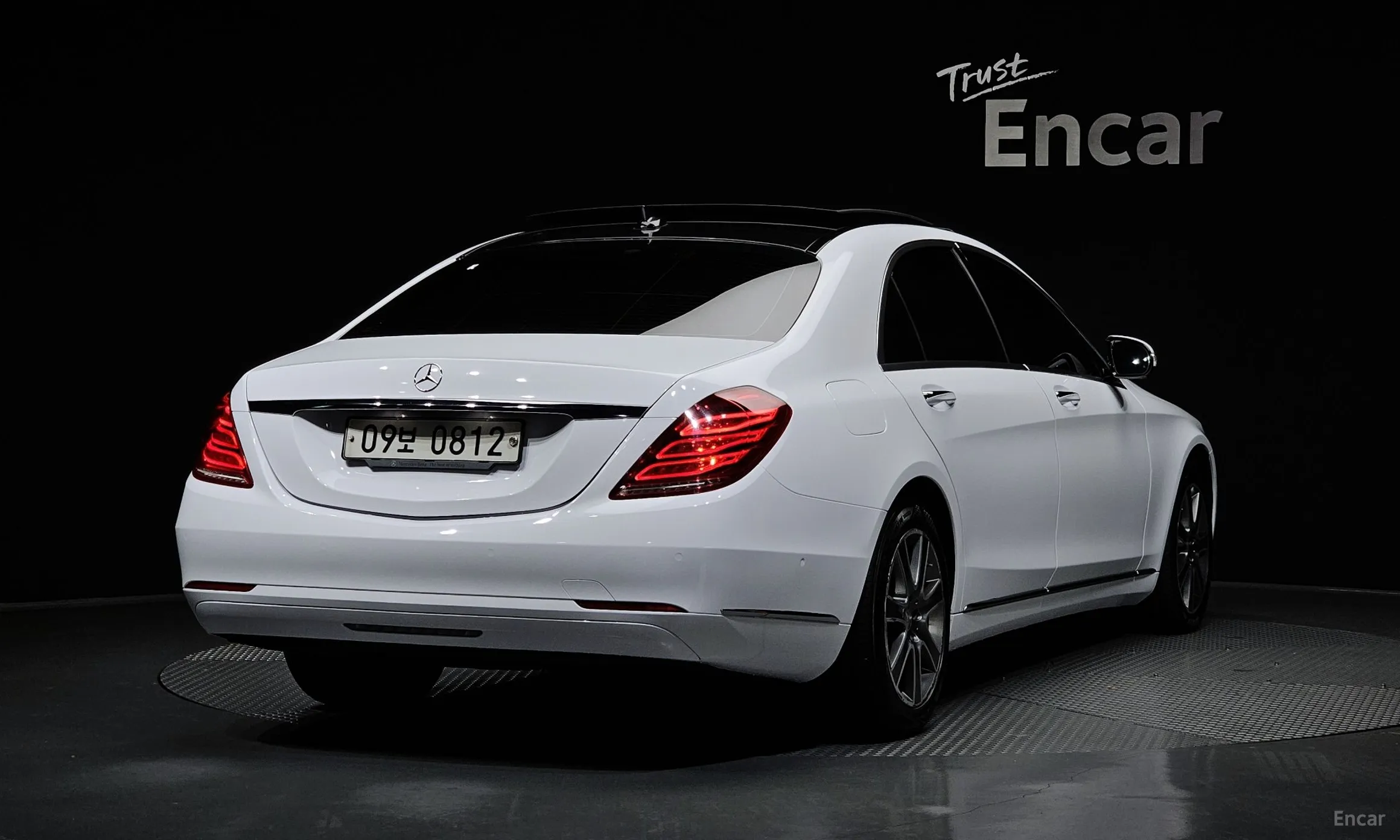 Mercedes Benz S-Class W222