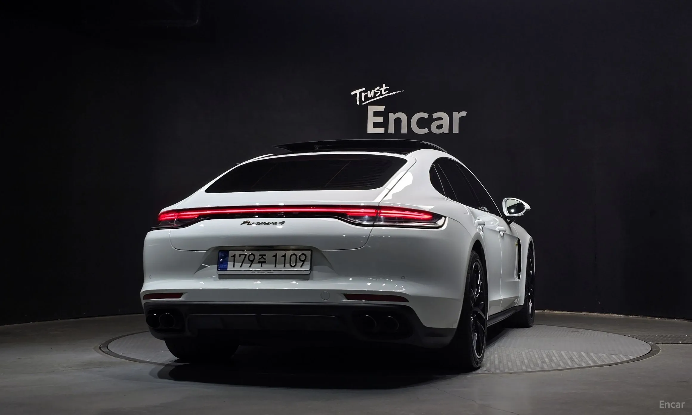 Porsche Panamera (971) превью 4