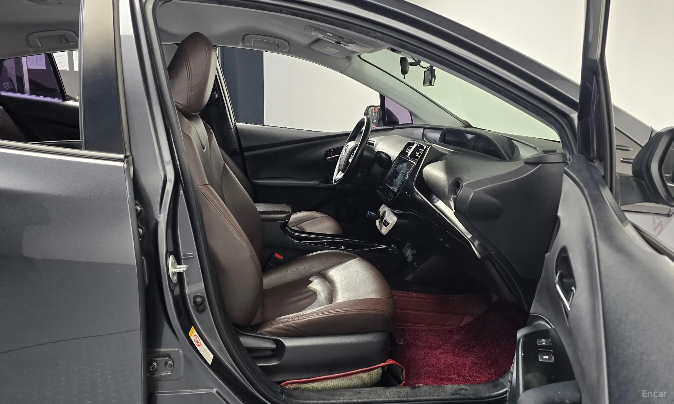 Toyota Prius 4th Generation превью 11