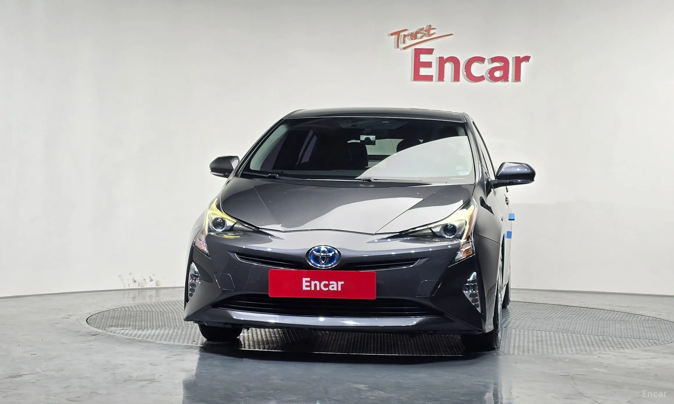 Toyota Prius 4th Generation превью 3