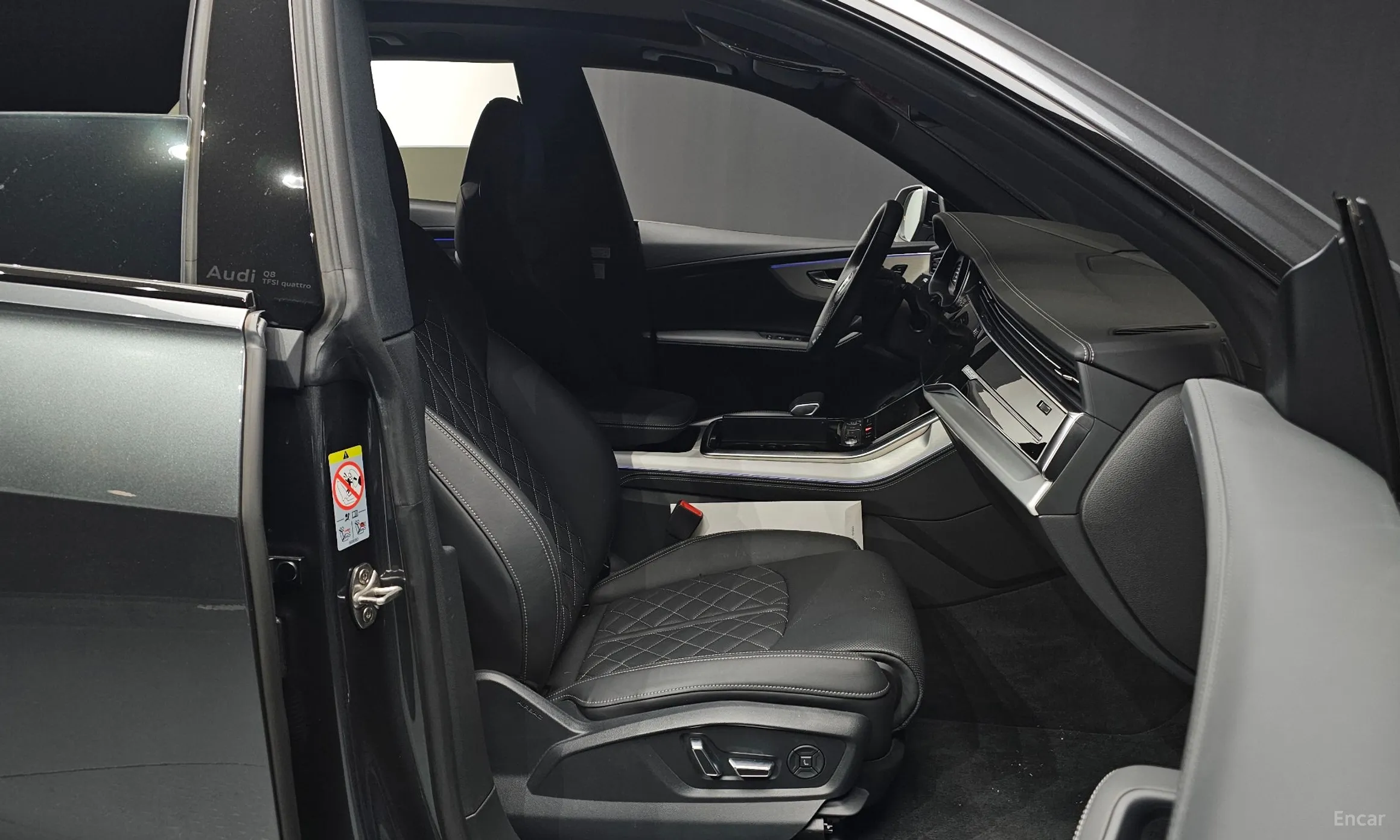 Audi Q8 (4M) превью 10