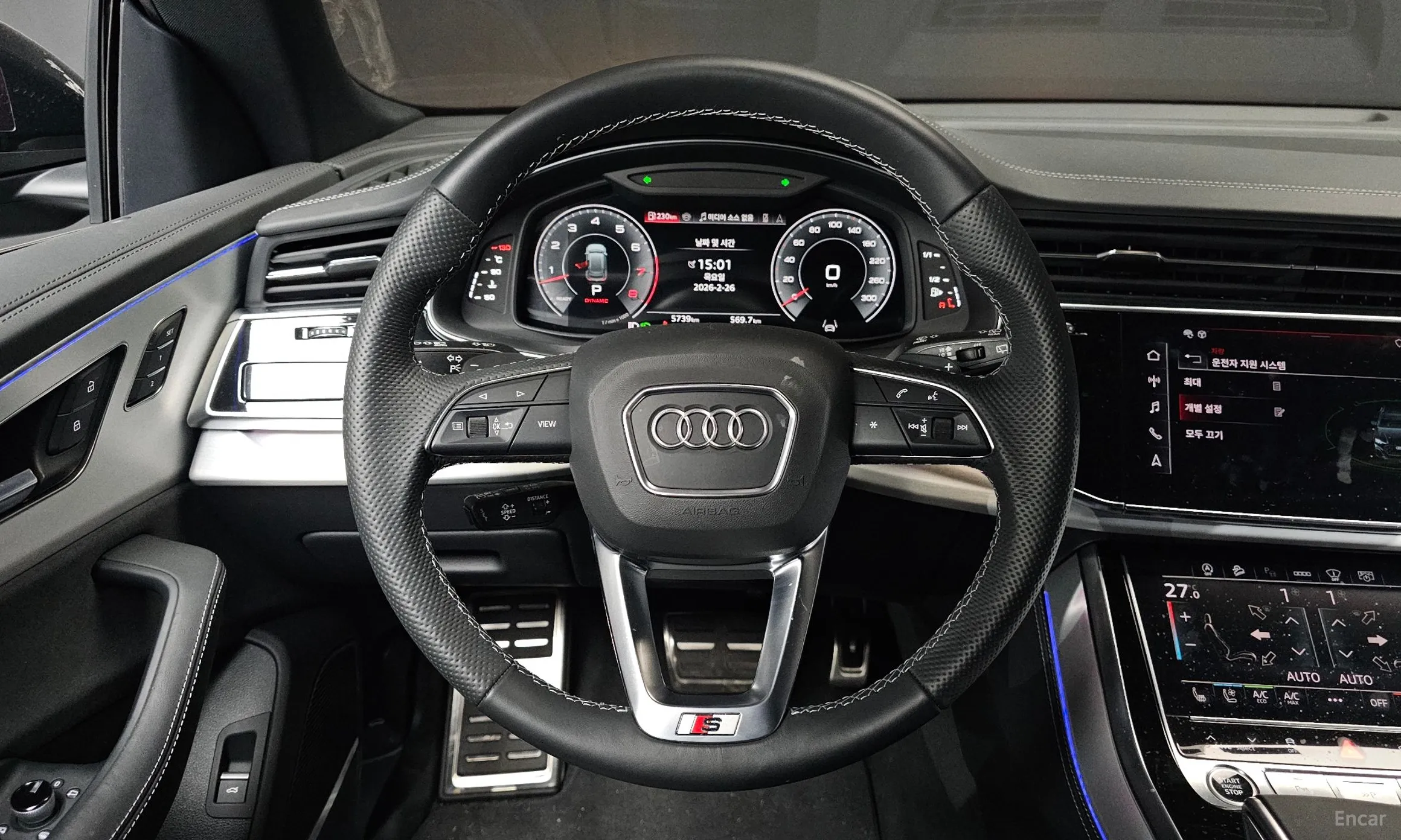 Audi Q8 (4M) превью 13