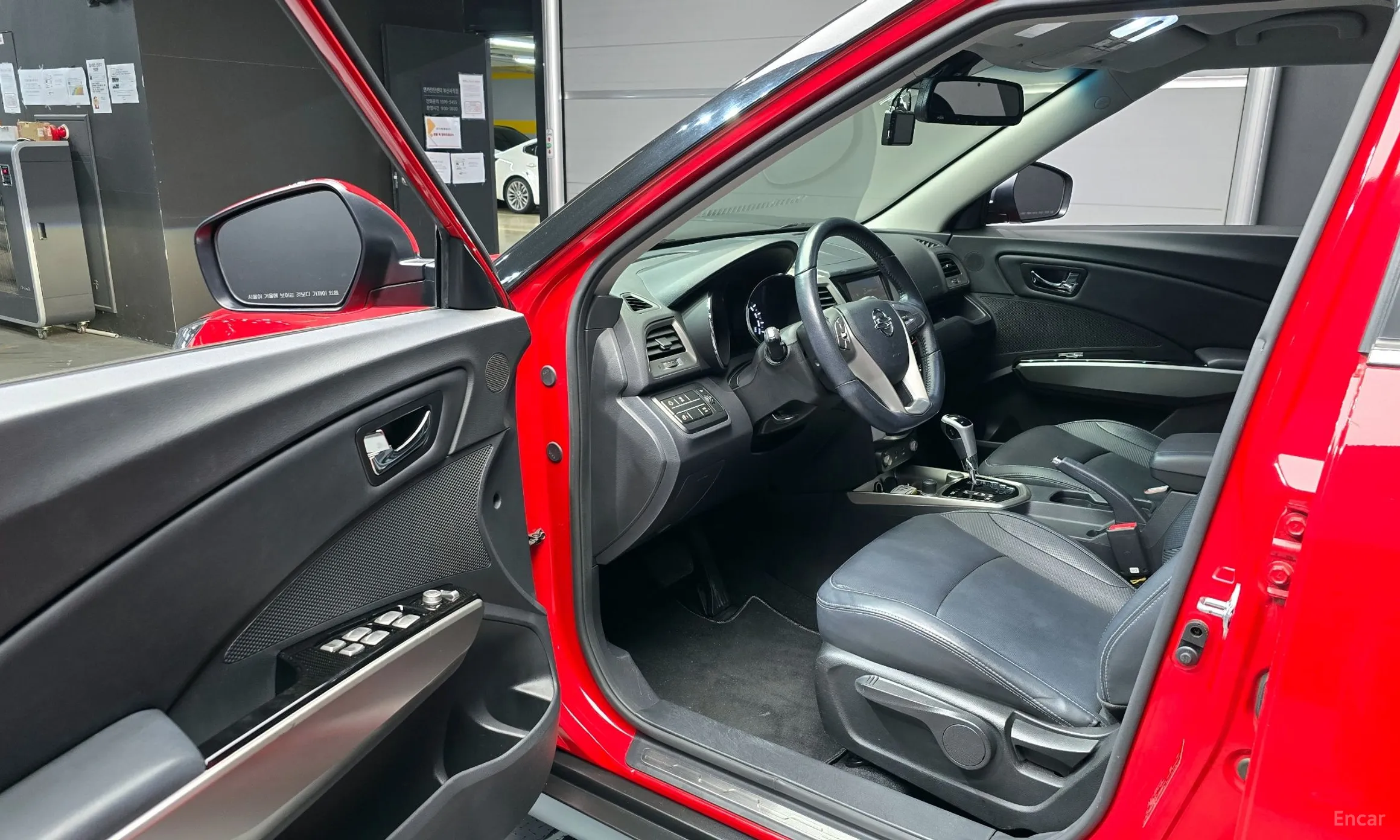KG Mobility (SsangYong) Tivoli, Lazio превью 11