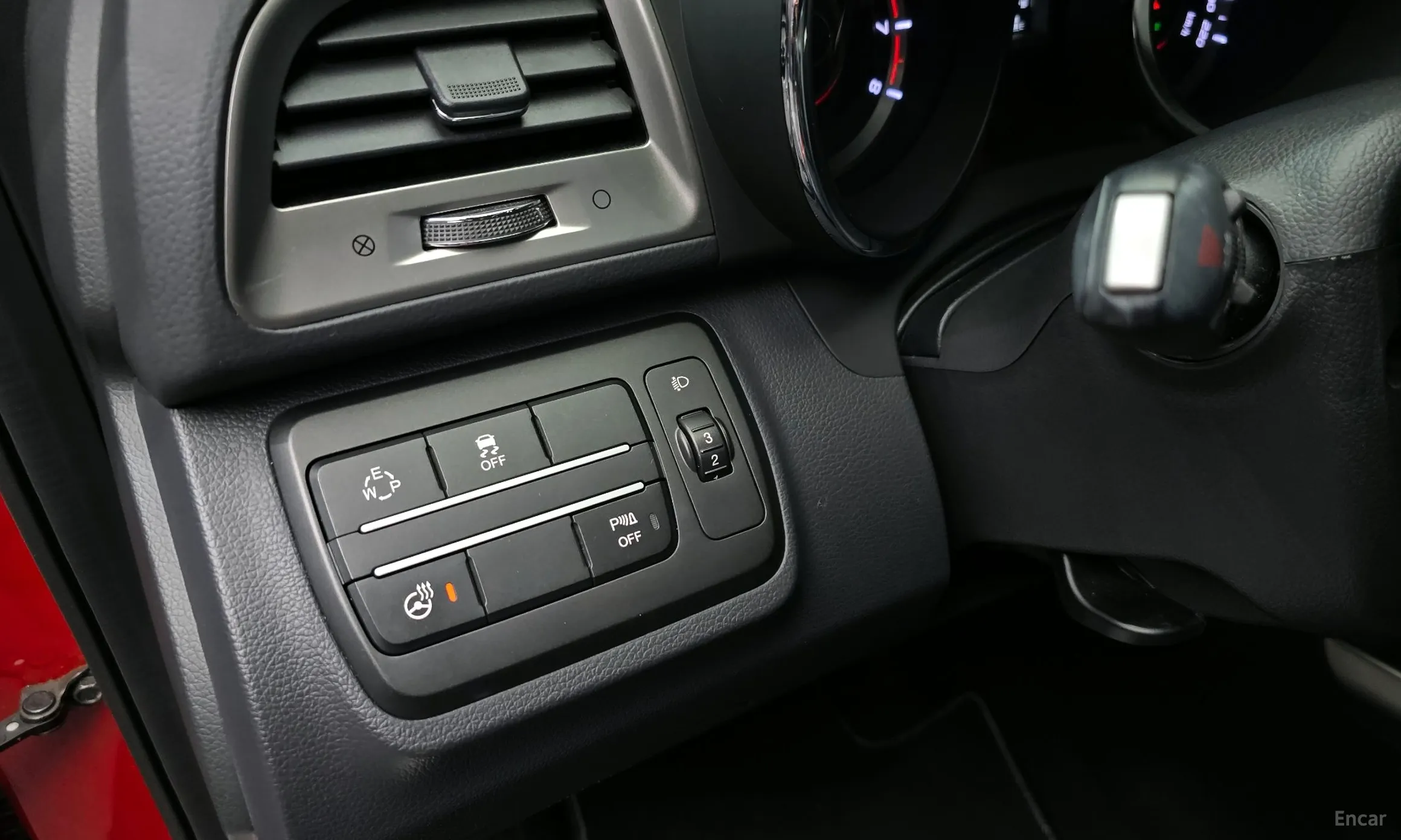 KG Mobility (SsangYong) Tivoli, Lazio превью 17