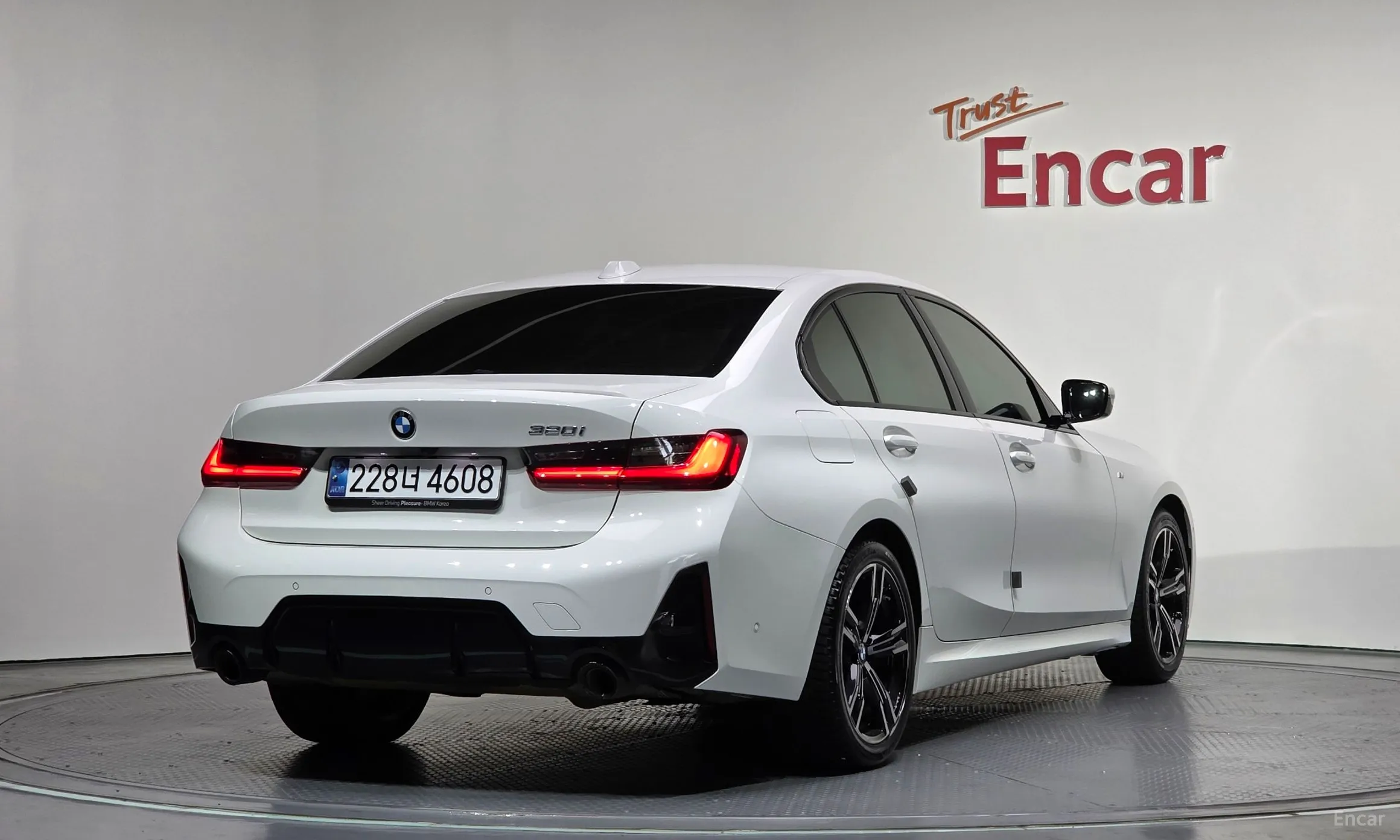 BMW 3 Series (G20) превью 2