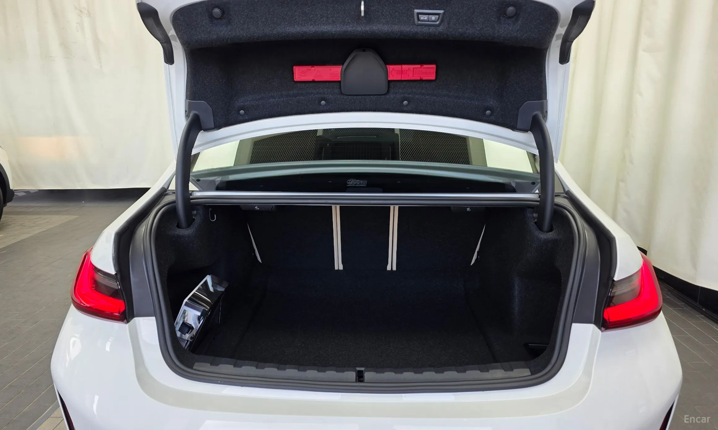 BMW 3 Series (G20) превью 20
