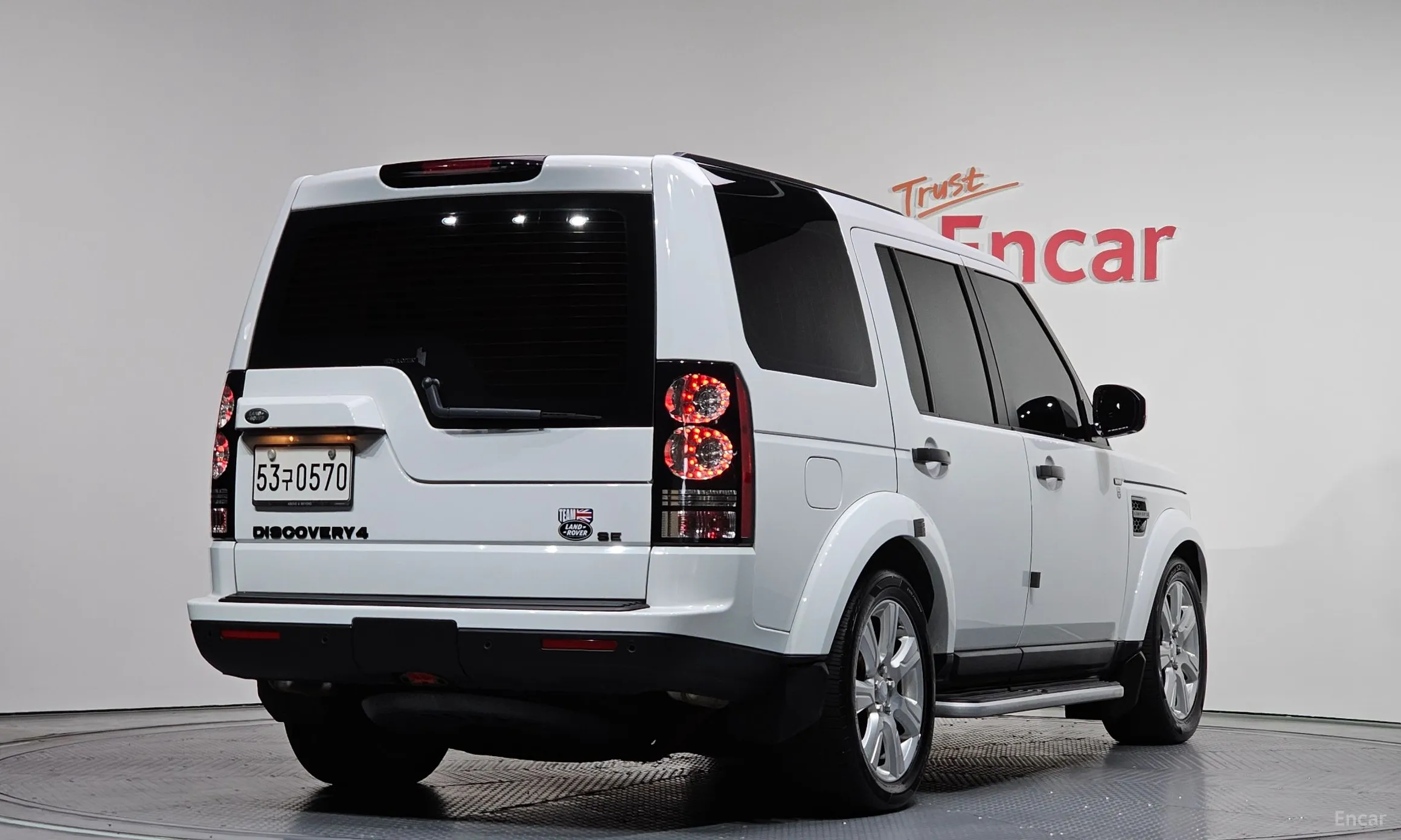 Land Rover Discovery 4 превью 2