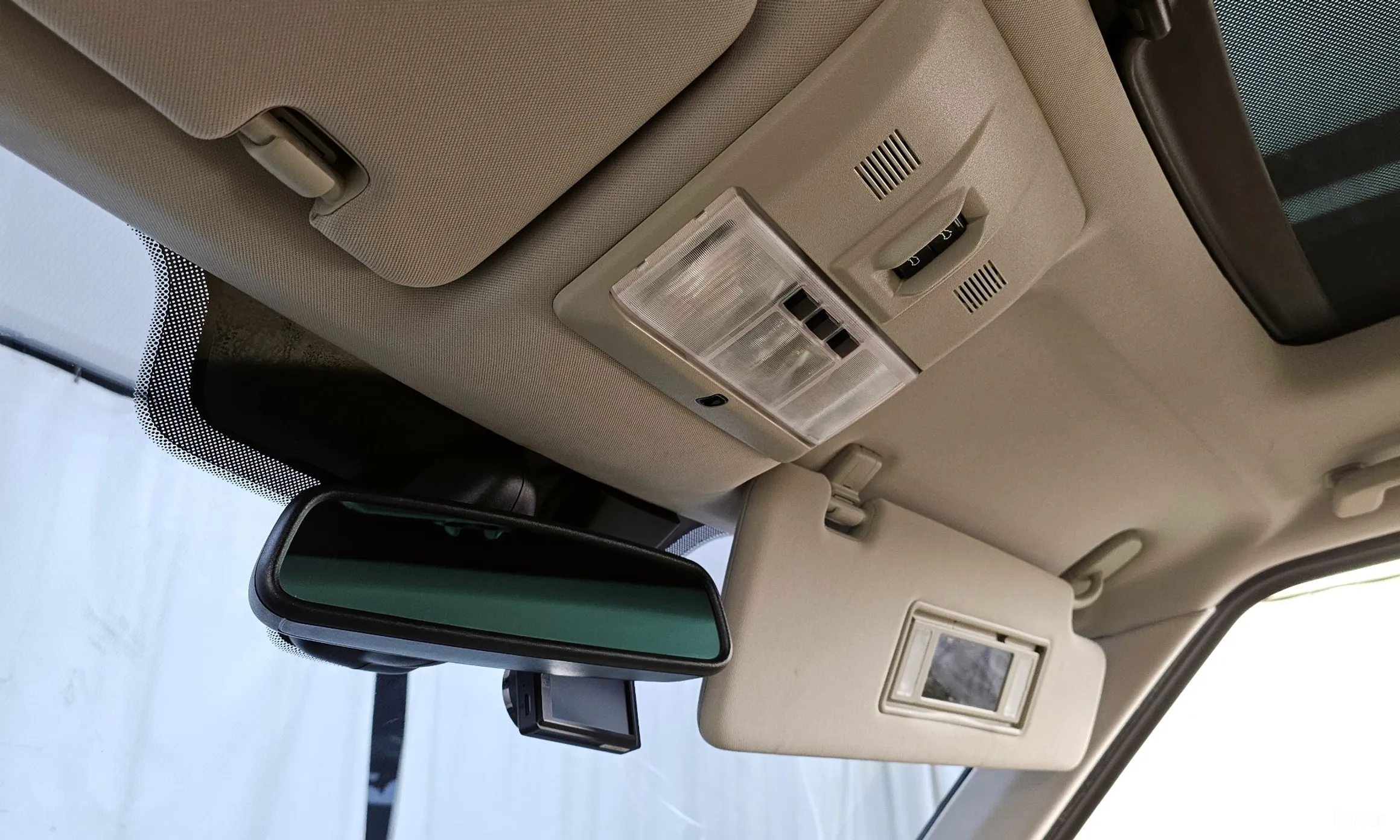Land Rover Discovery 4 превью 17