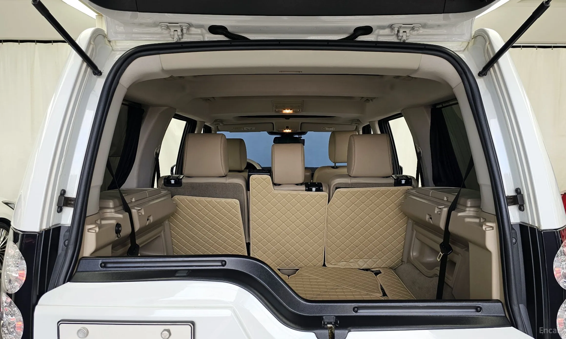 Land Rover Discovery 4 превью 20