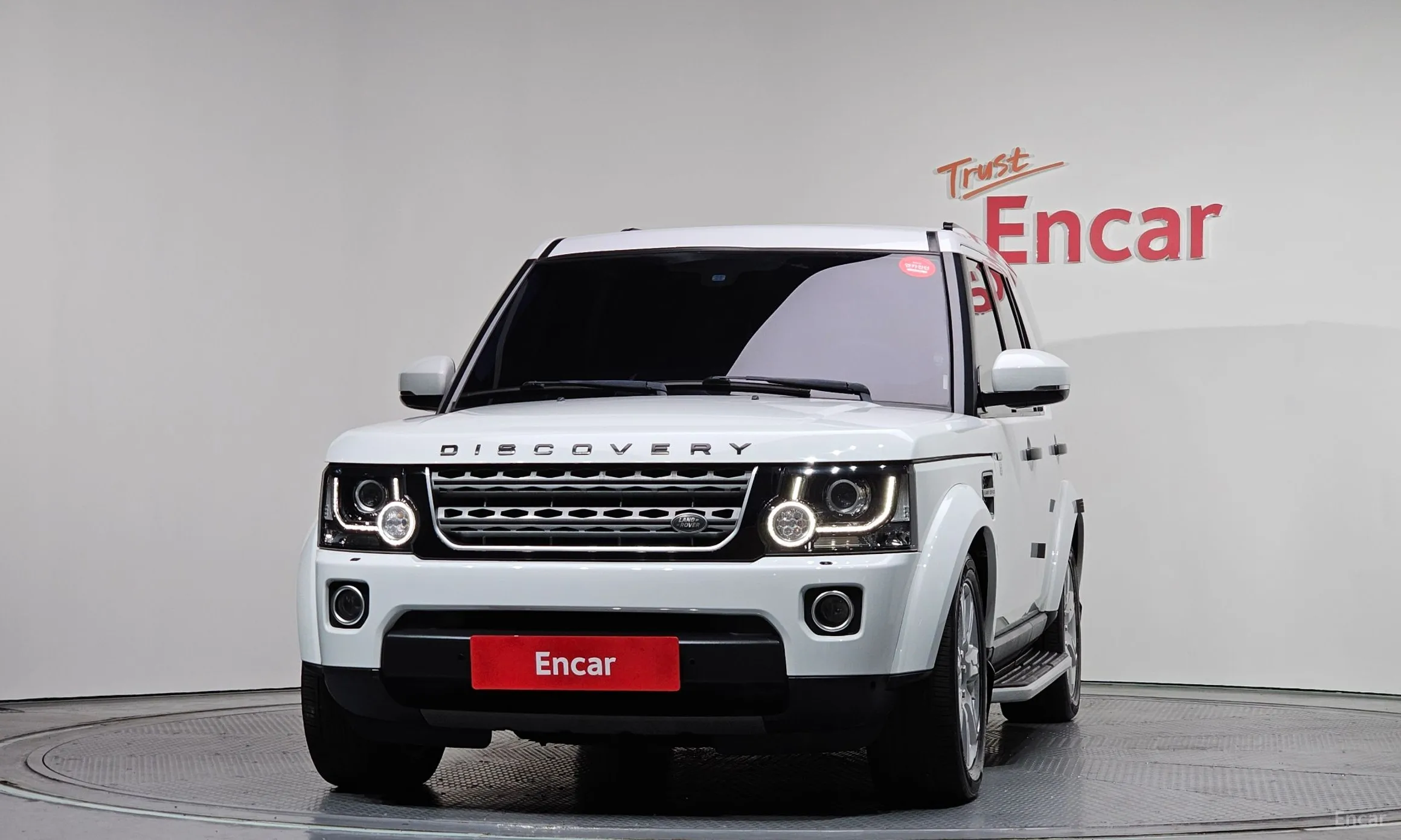 Land Rover Discovery 4 превью 3