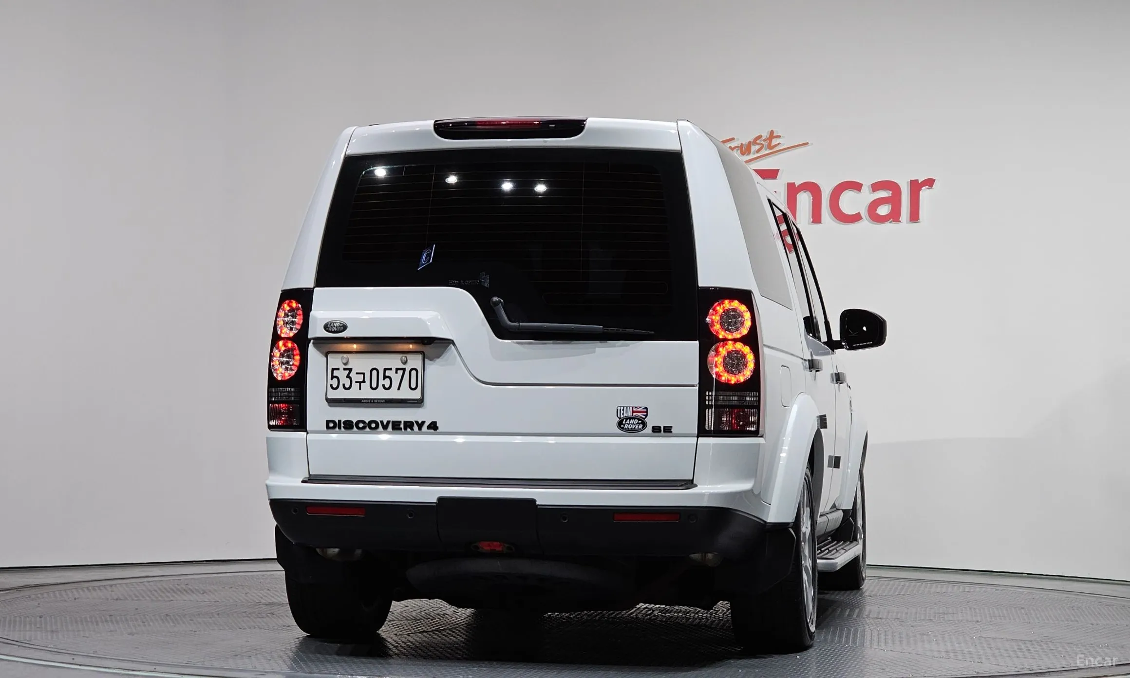 Land Rover Discovery 4 превью 4