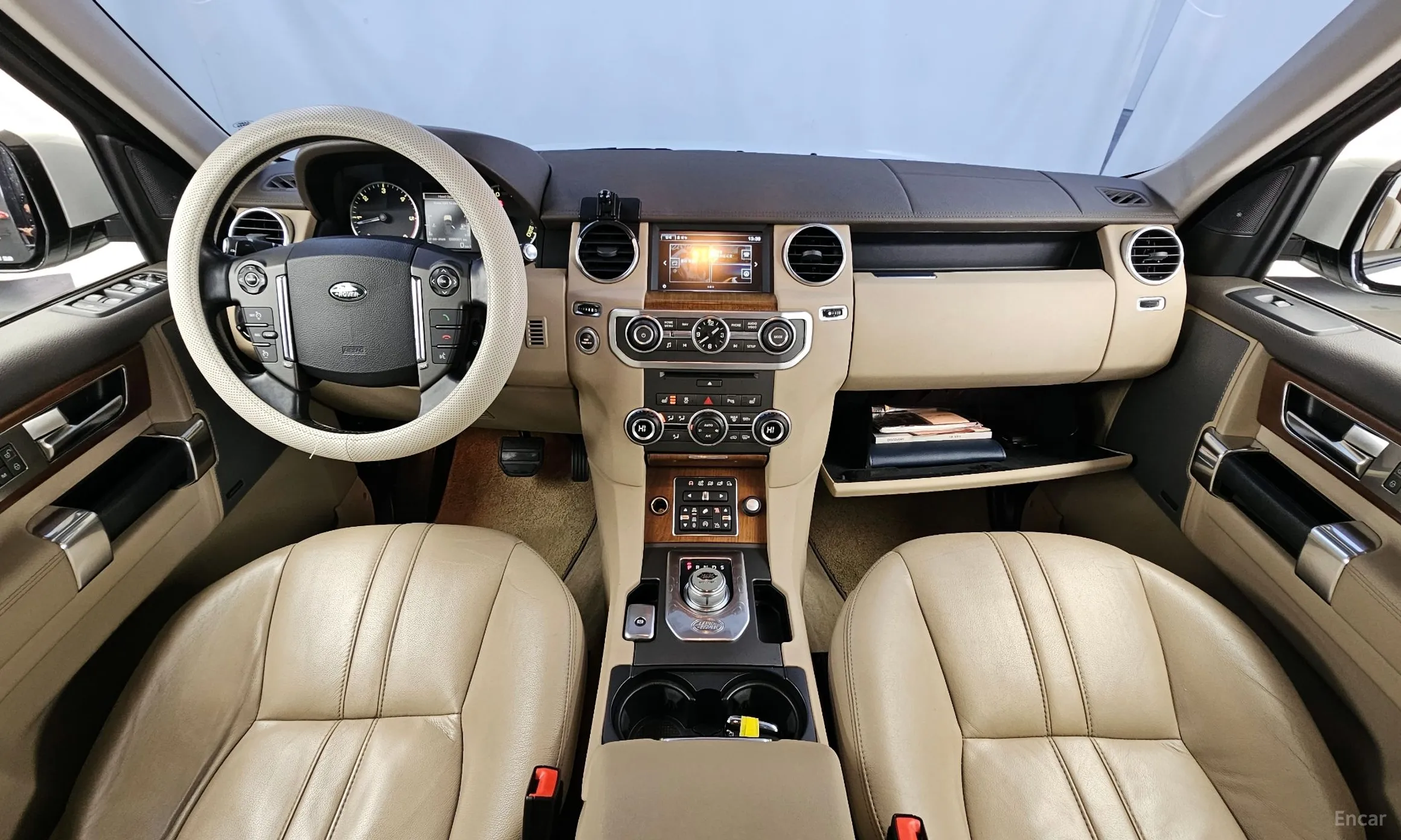 Land Rover Discovery 4 превью 7