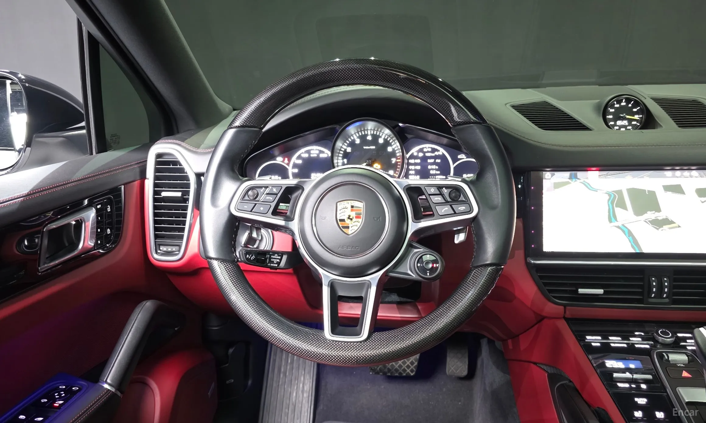 Porsche Cayenne (PO536) превью 13