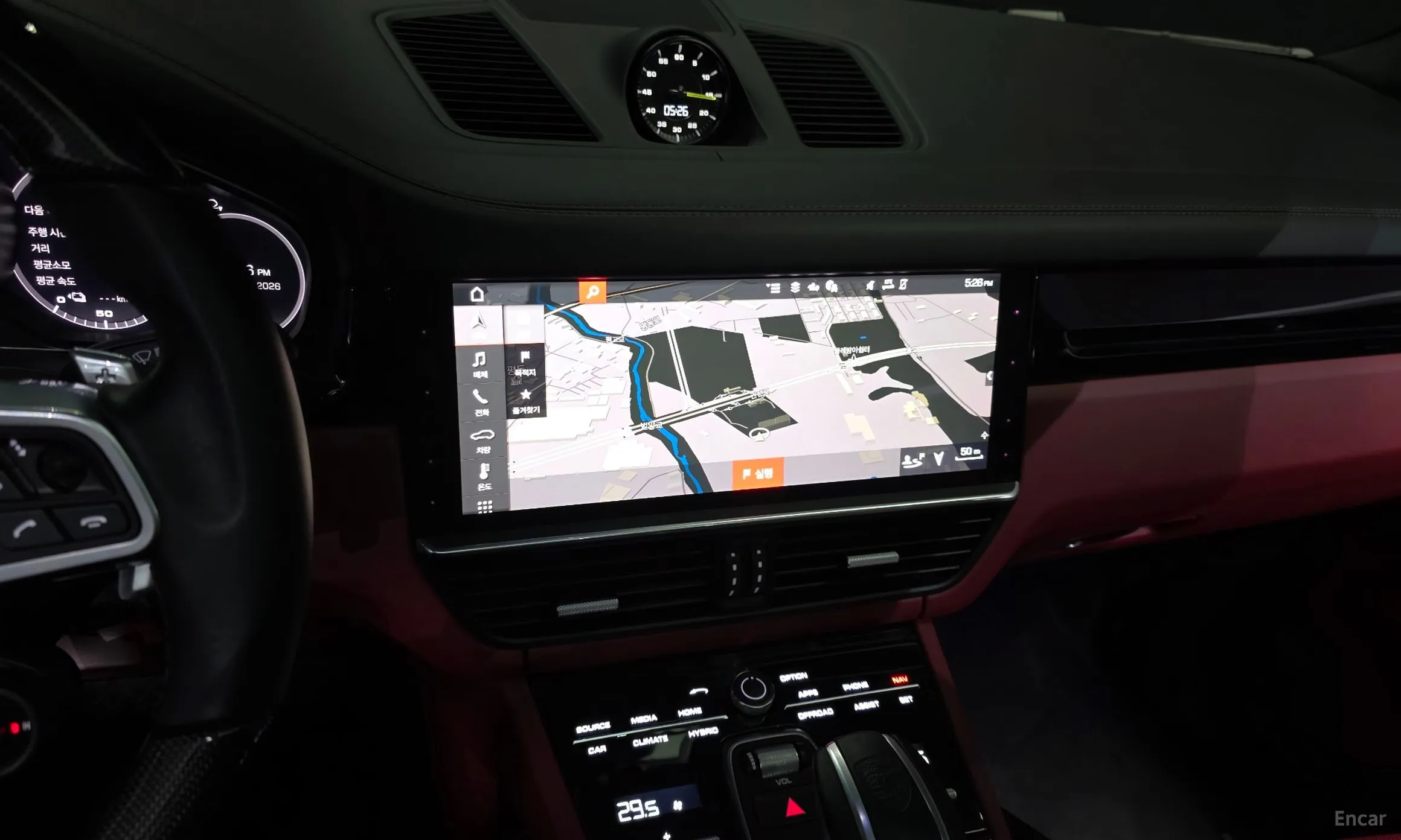 Porsche Cayenne (PO536) превью 14