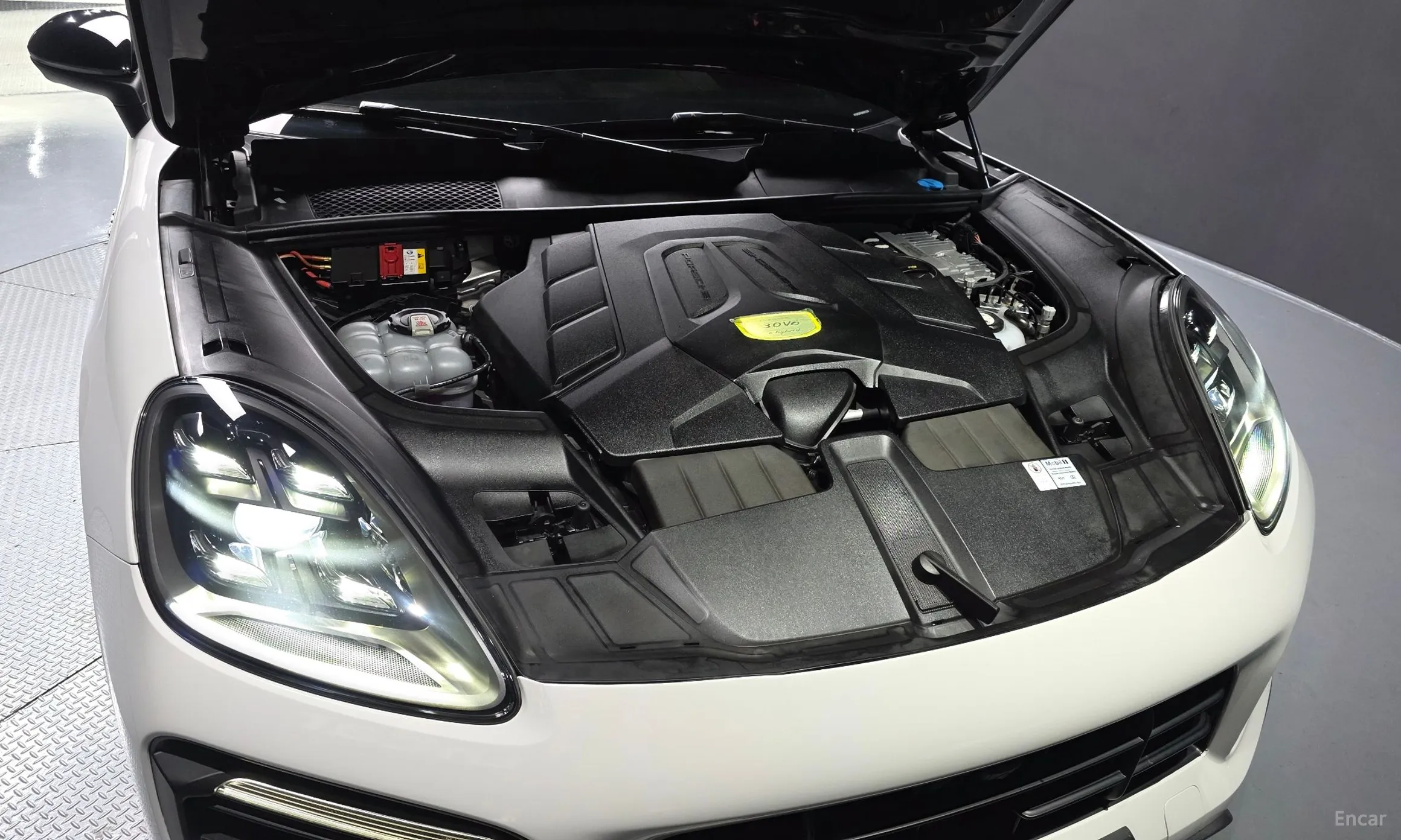 Porsche Cayenne (PO536) превью 6