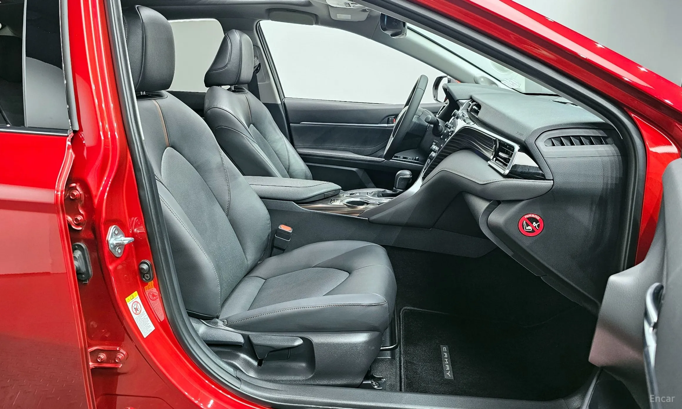 Toyota Camry (XV70) превью 10