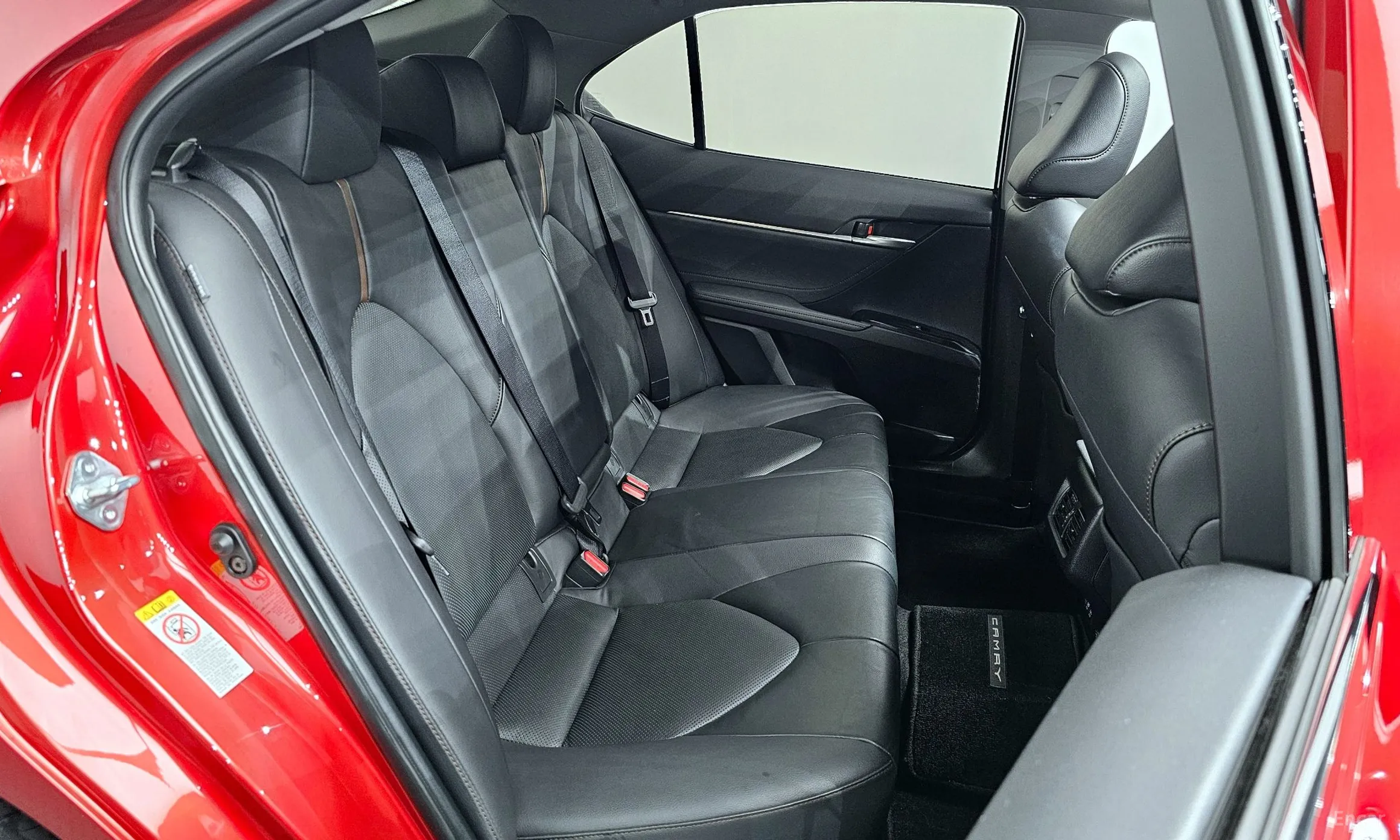 Toyota Camry (XV70) превью 12