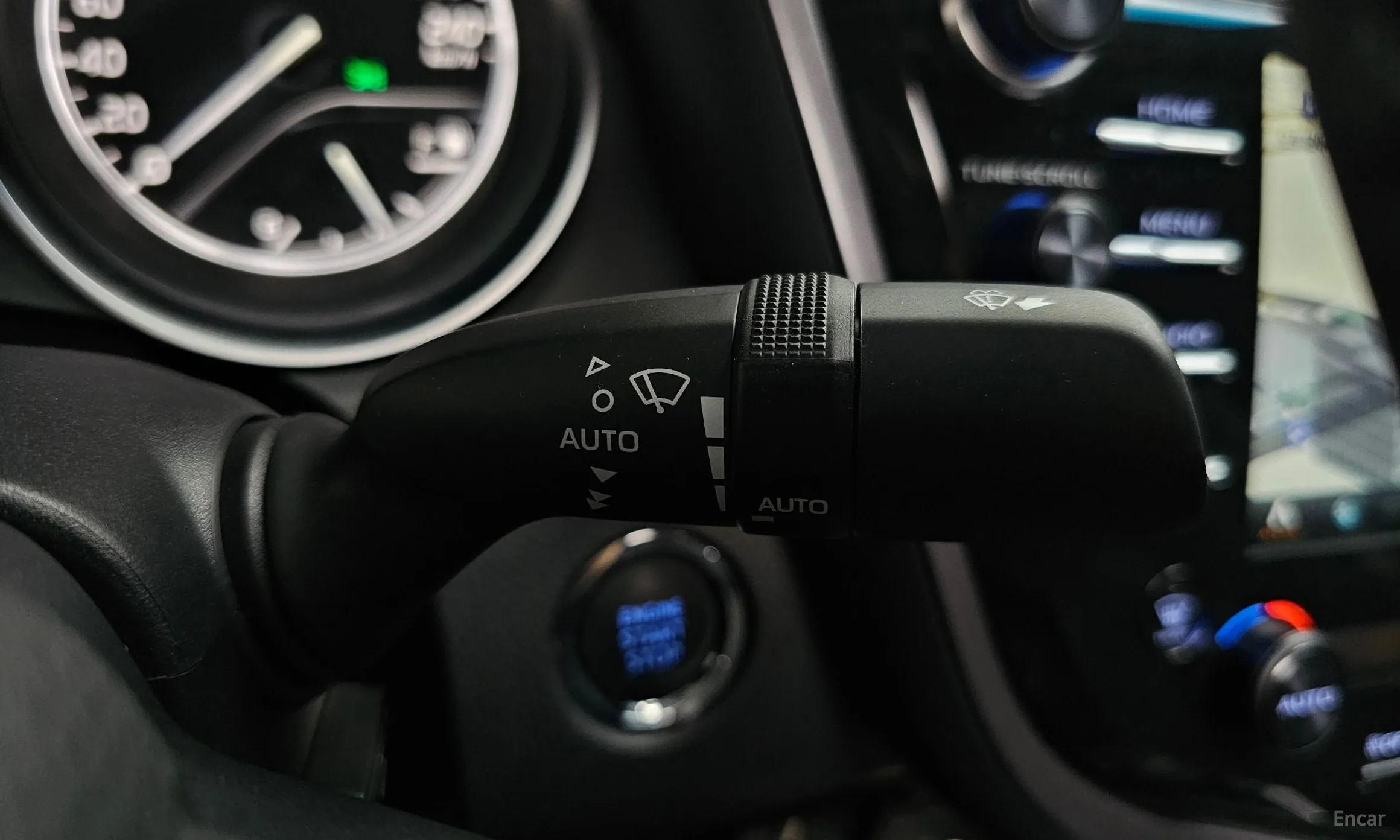 Toyota Camry (XV70) превью 16