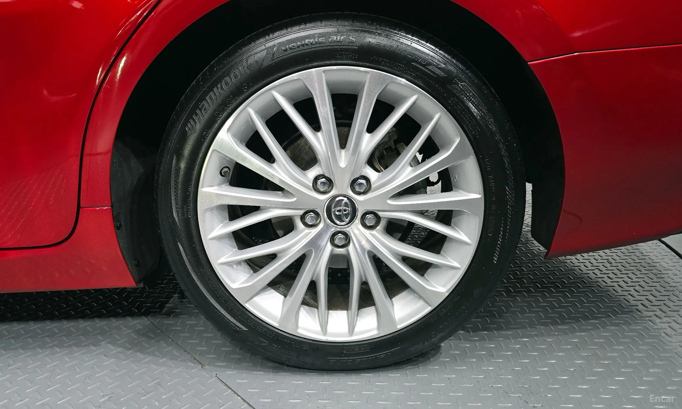 Toyota Camry (XV70) превью 5