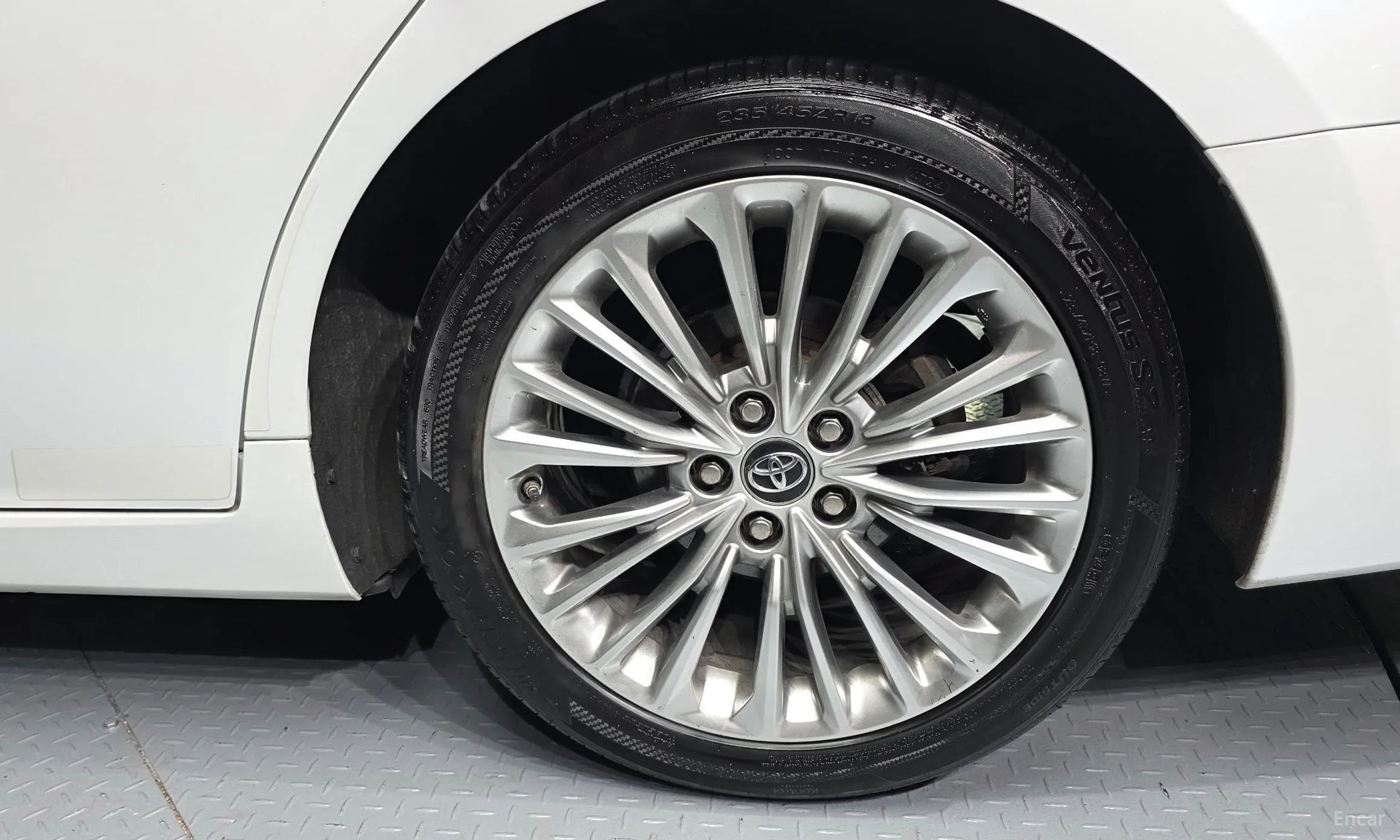 Toyota Avalon 5th Generation превью 5