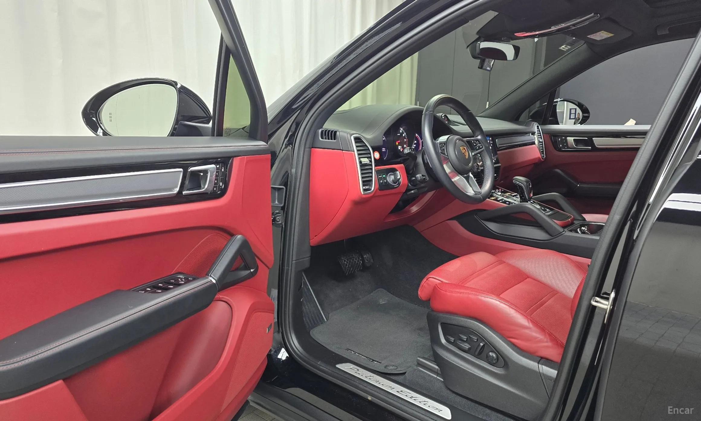 Porsche Cayenne (PO536) превью 10
