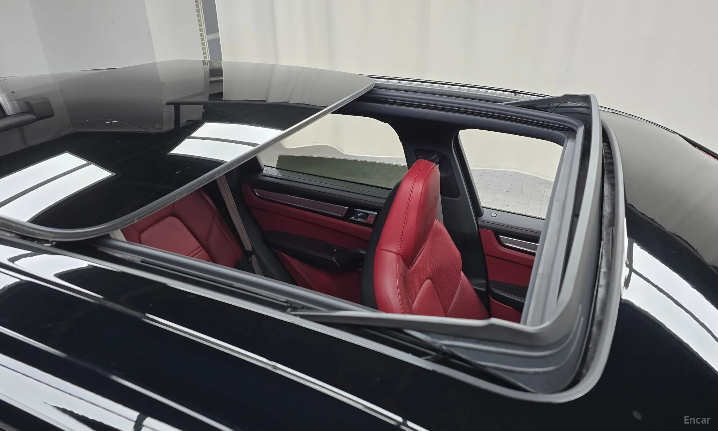 Porsche Cayenne (PO536) превью 17
