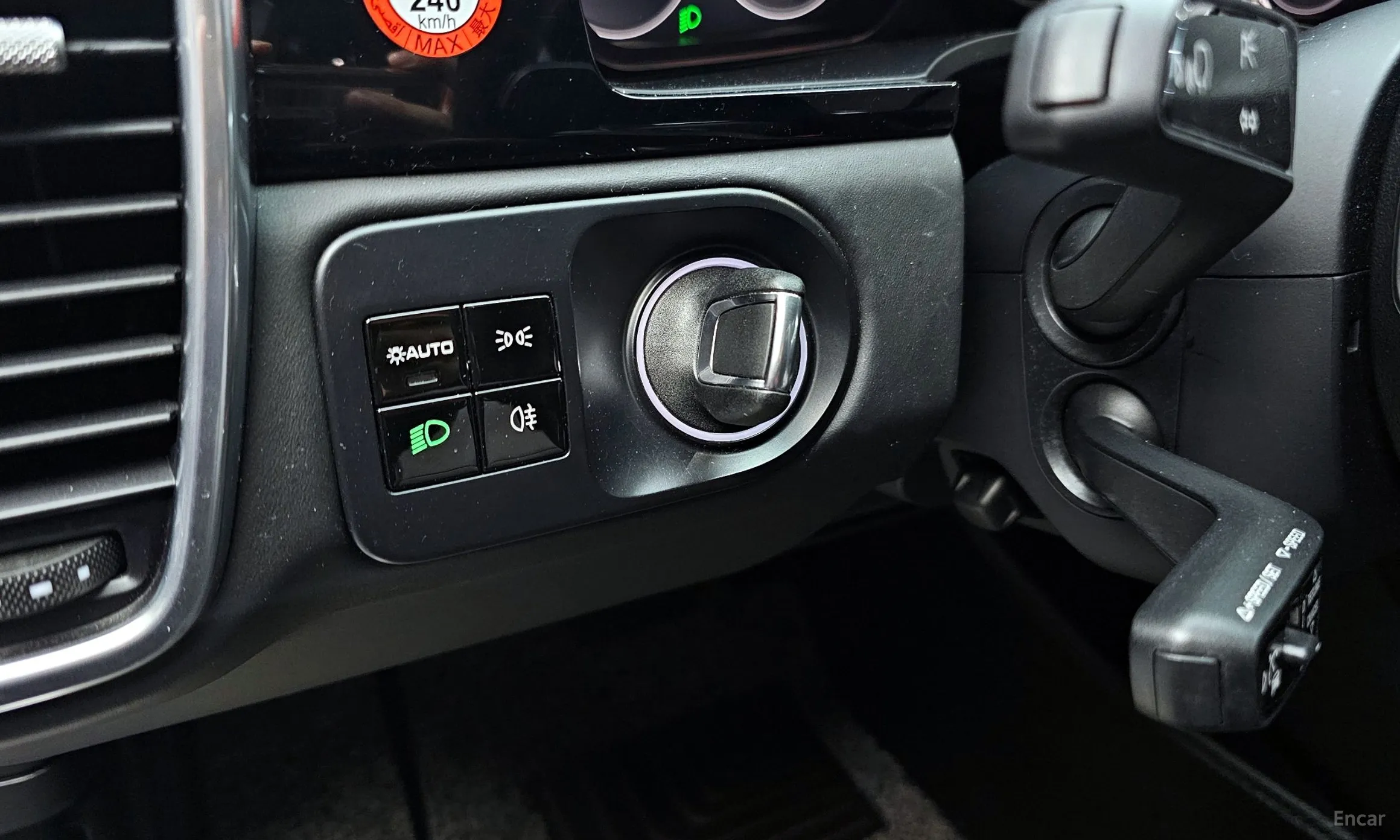 Porsche Cayenne (PO536) превью 14