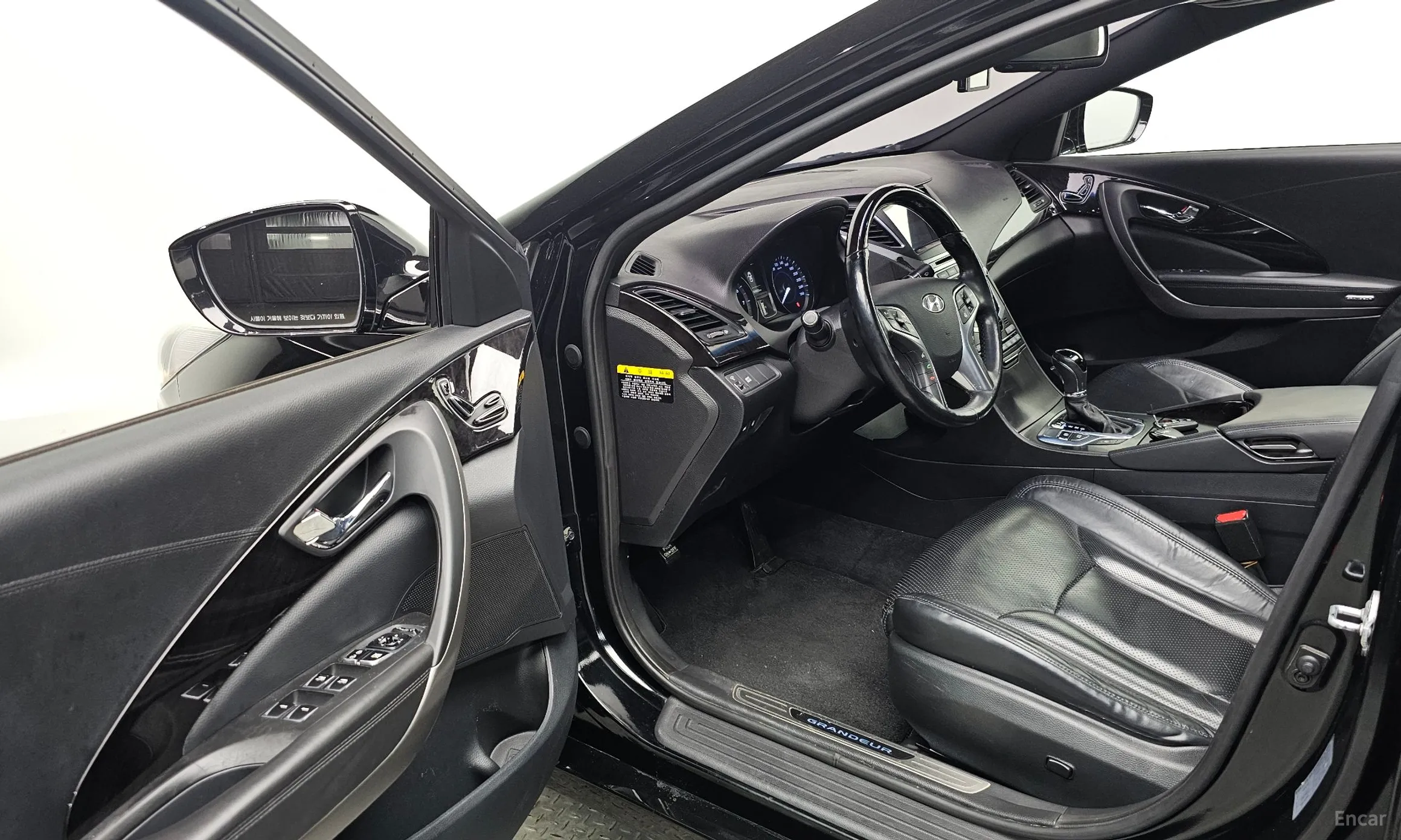 Hyundai Grandeur HG превью 10