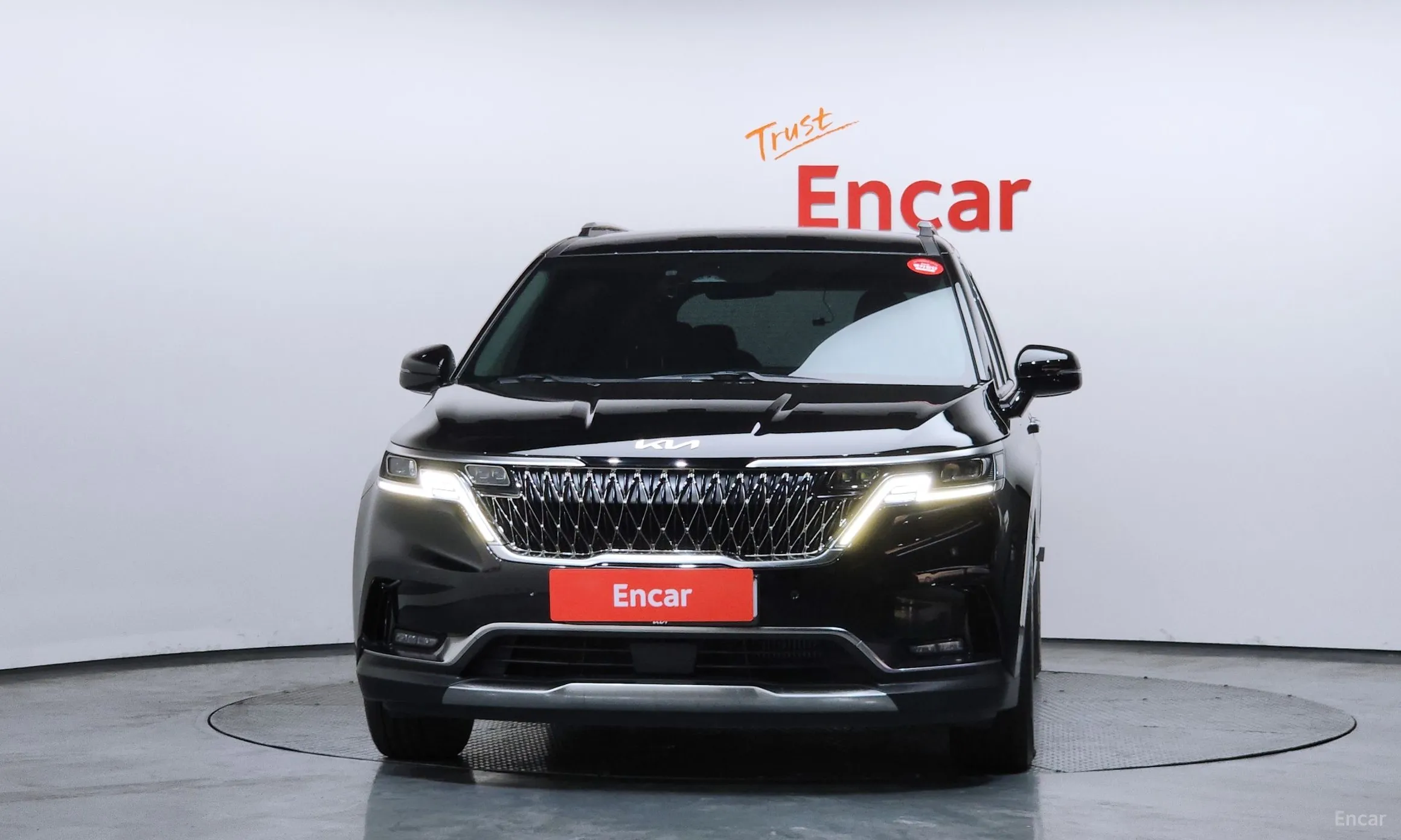 Kia Carnival Gen 4 превью 3