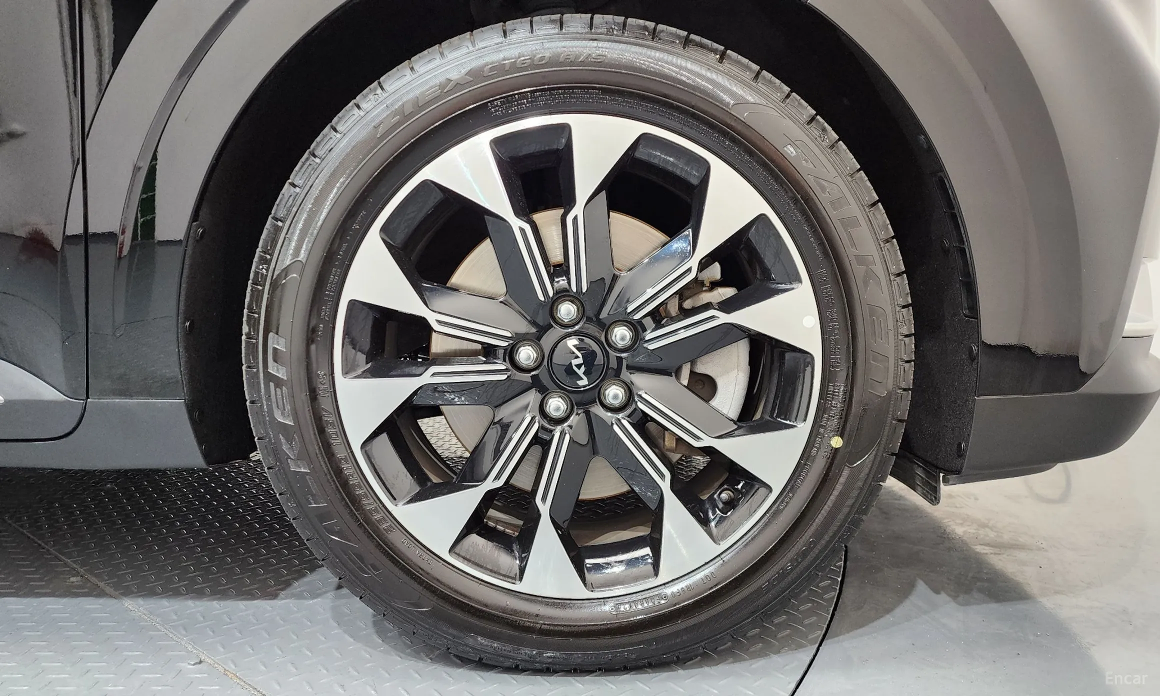 Kia Carnival Gen 4 превью 5