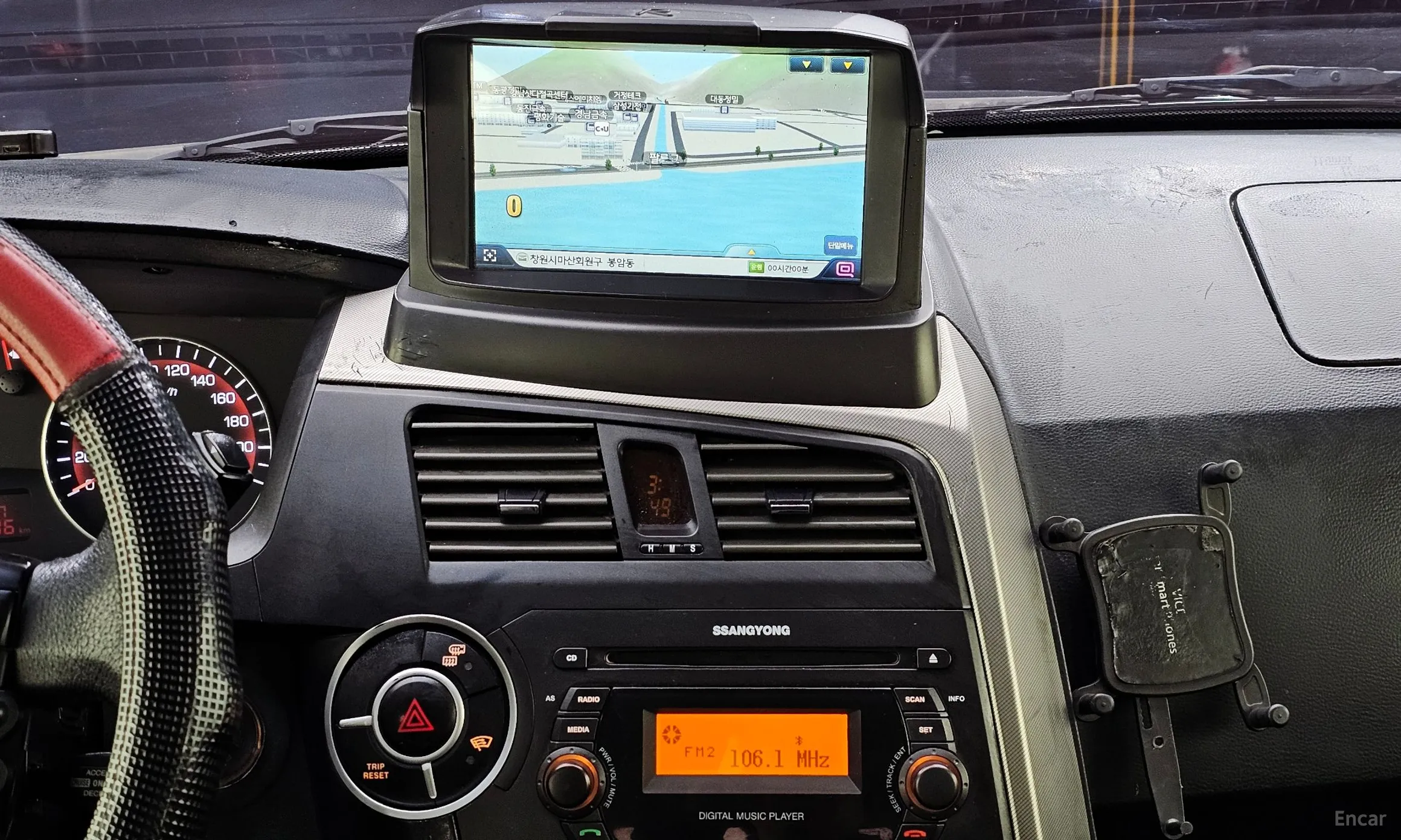 KG Mobility (SsangYong) Korando Sports превью 14
