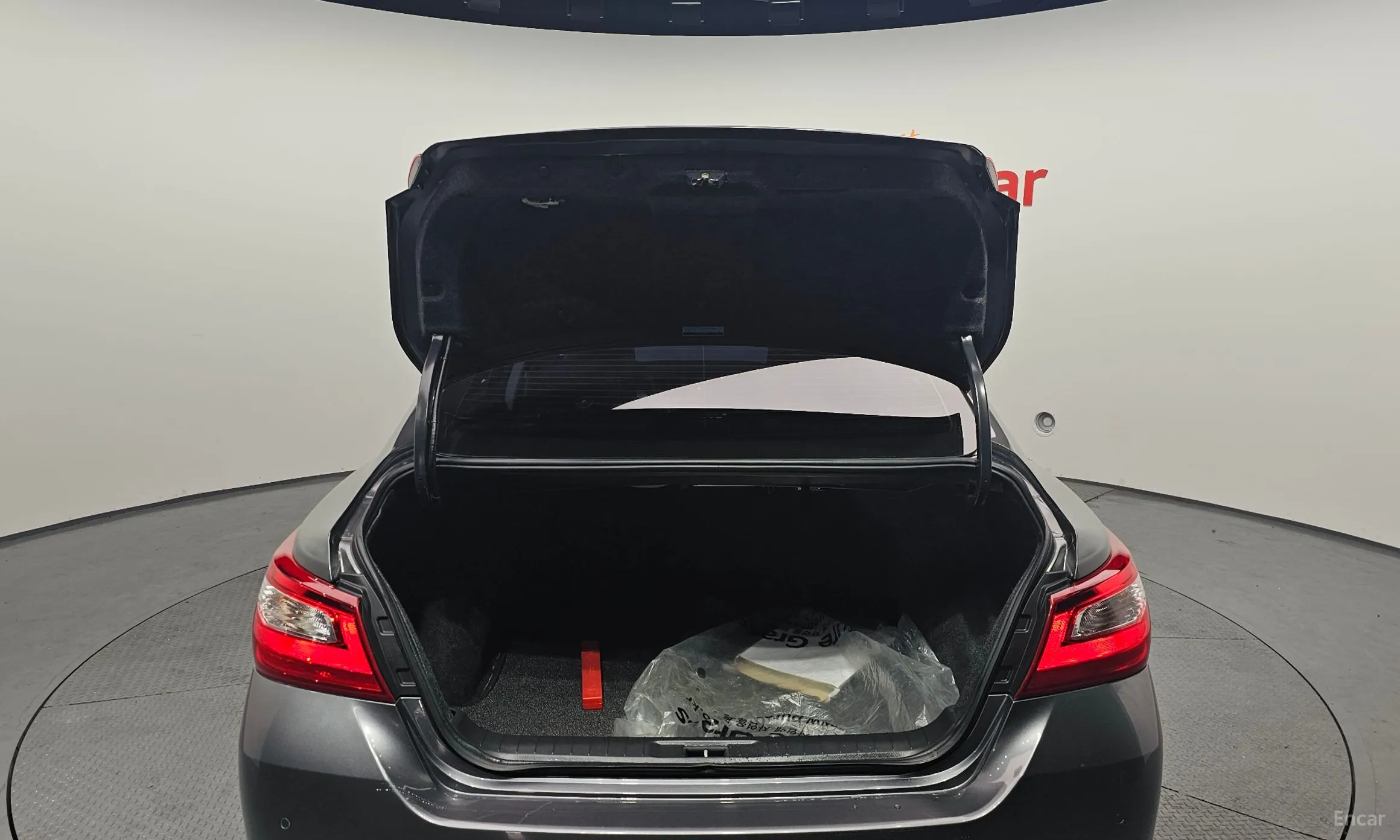 Nissan Altima превью 20
