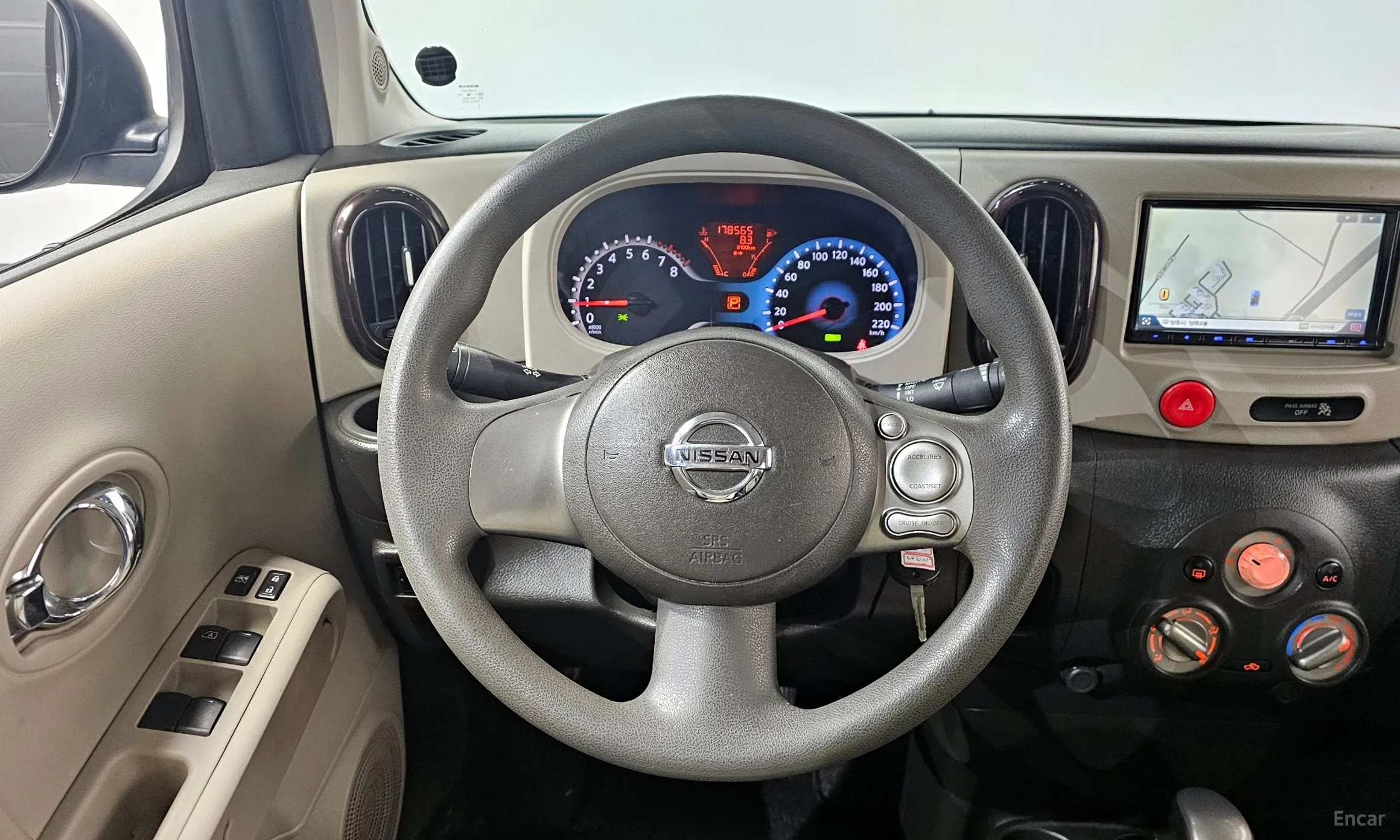 Nissan Cube превью 13