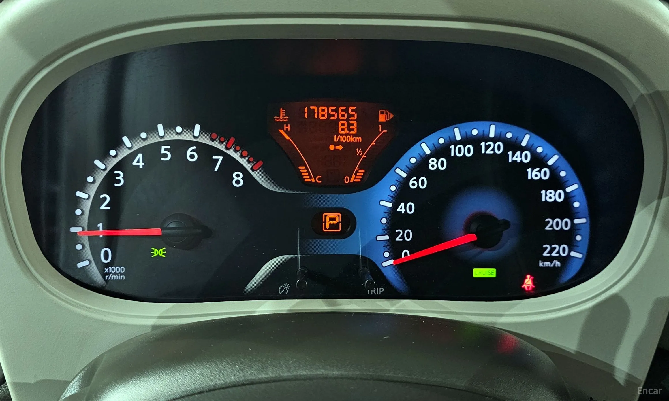 Nissan Cube превью 8