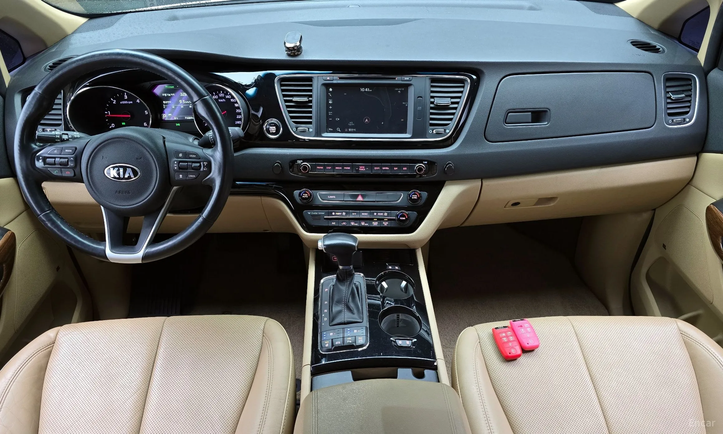 Kia Carnival превью 7