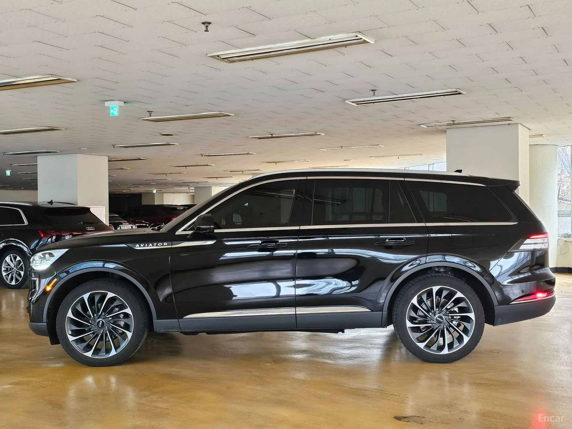 Lincoln Aviator 2nd Generation превью 4