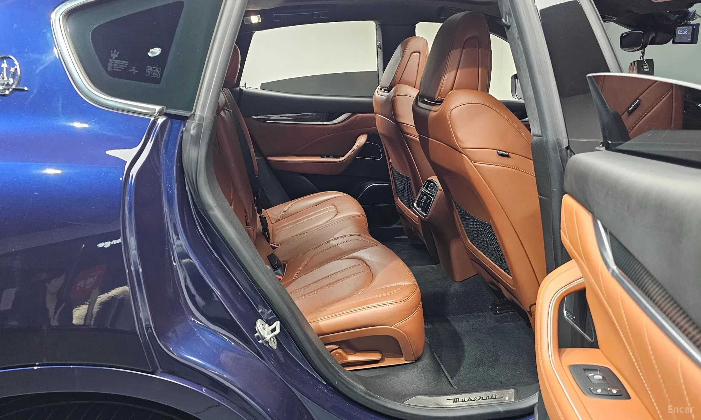 Maserati Levante превью 12