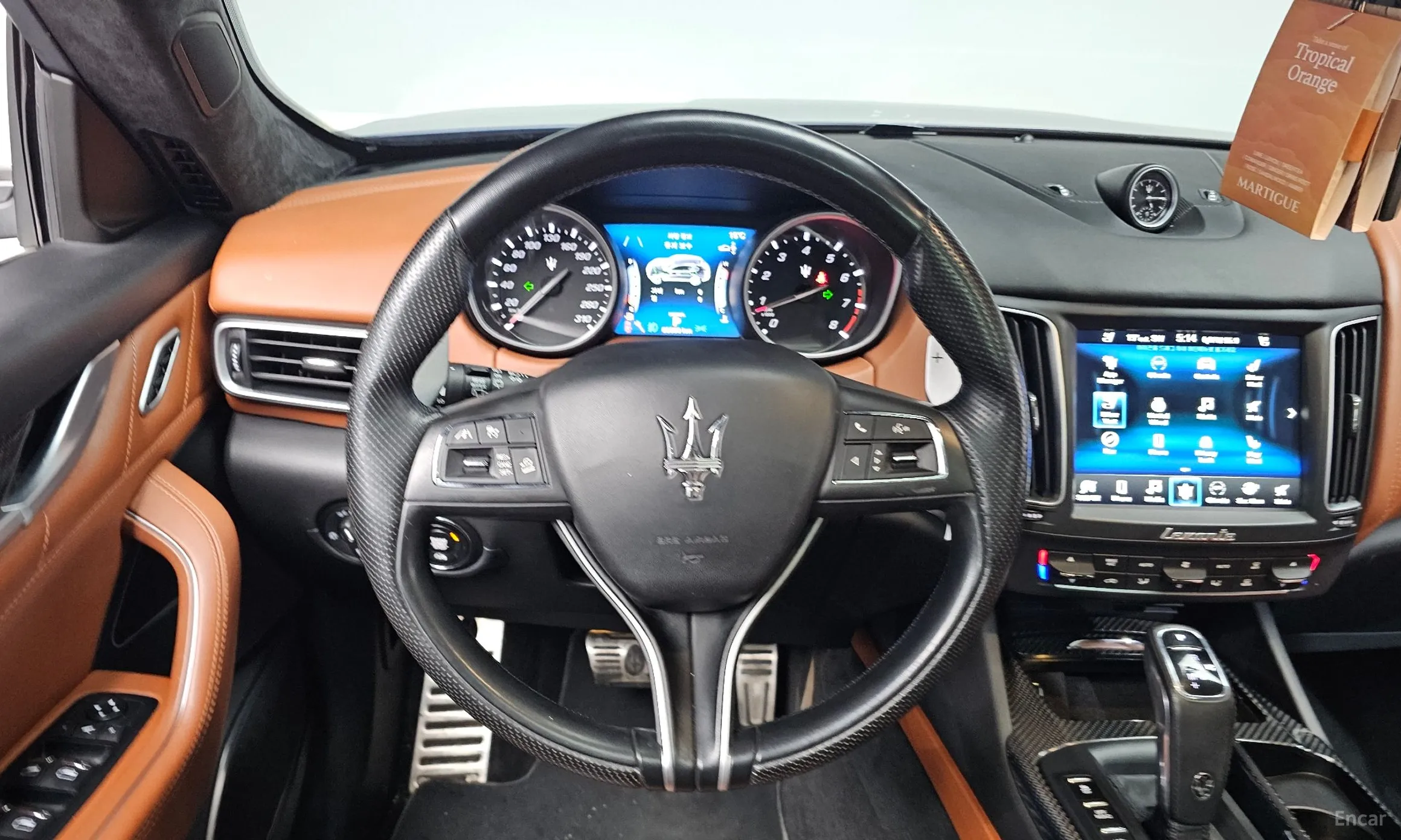 Maserati Levante превью 13