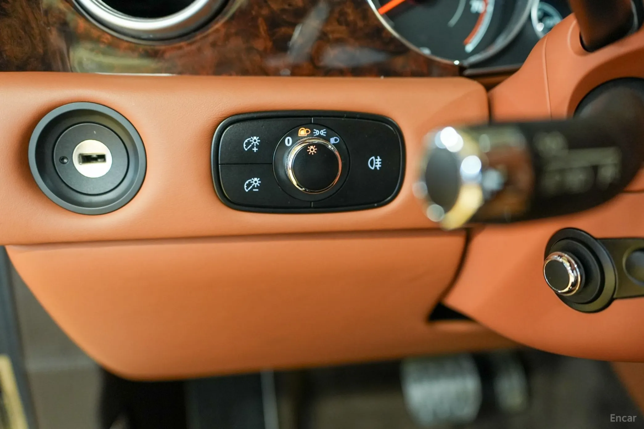 Bentley Flying Spur 2nd Generation превью 15