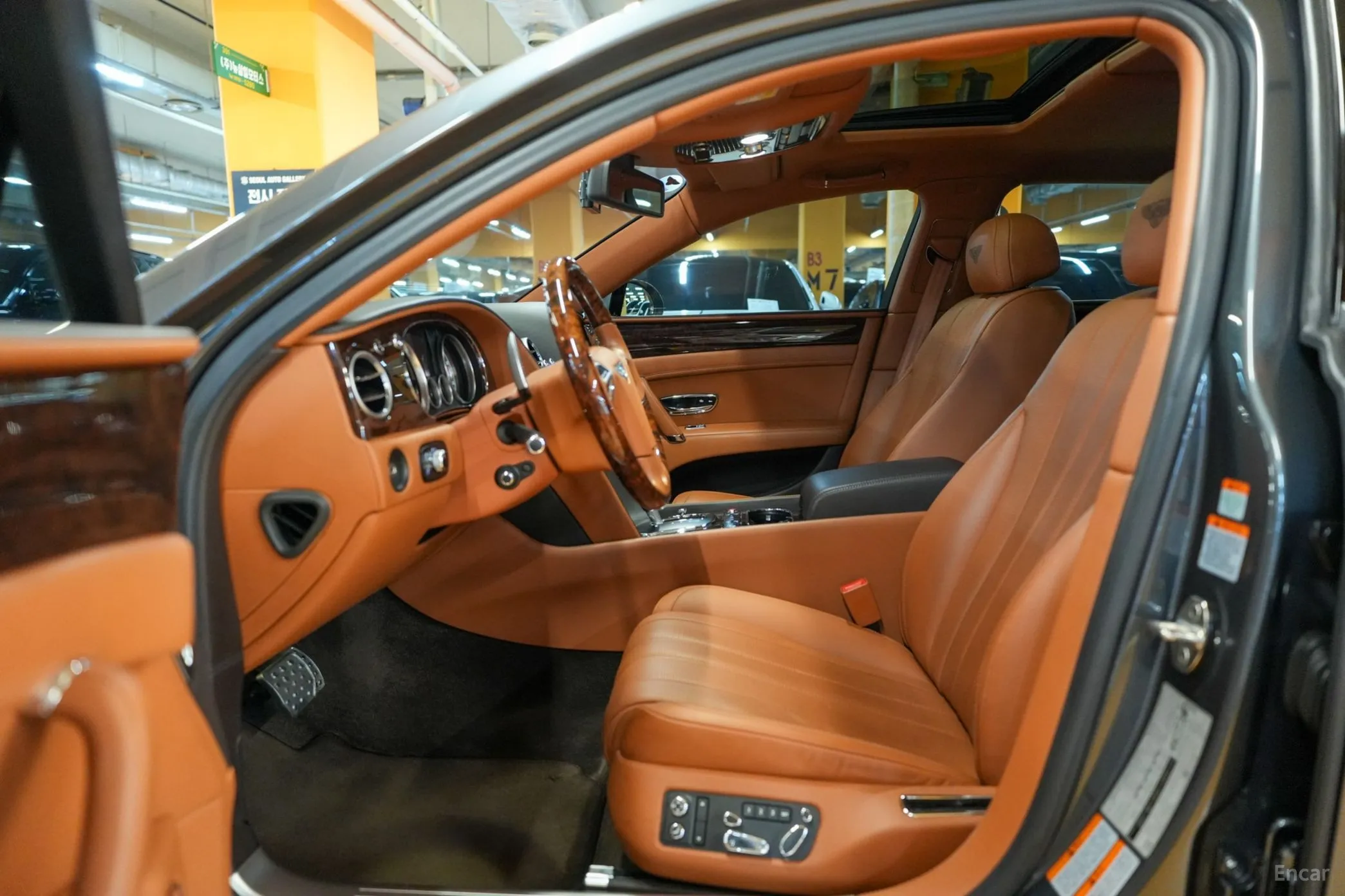 Bentley Flying Spur 2nd Generation превью 17