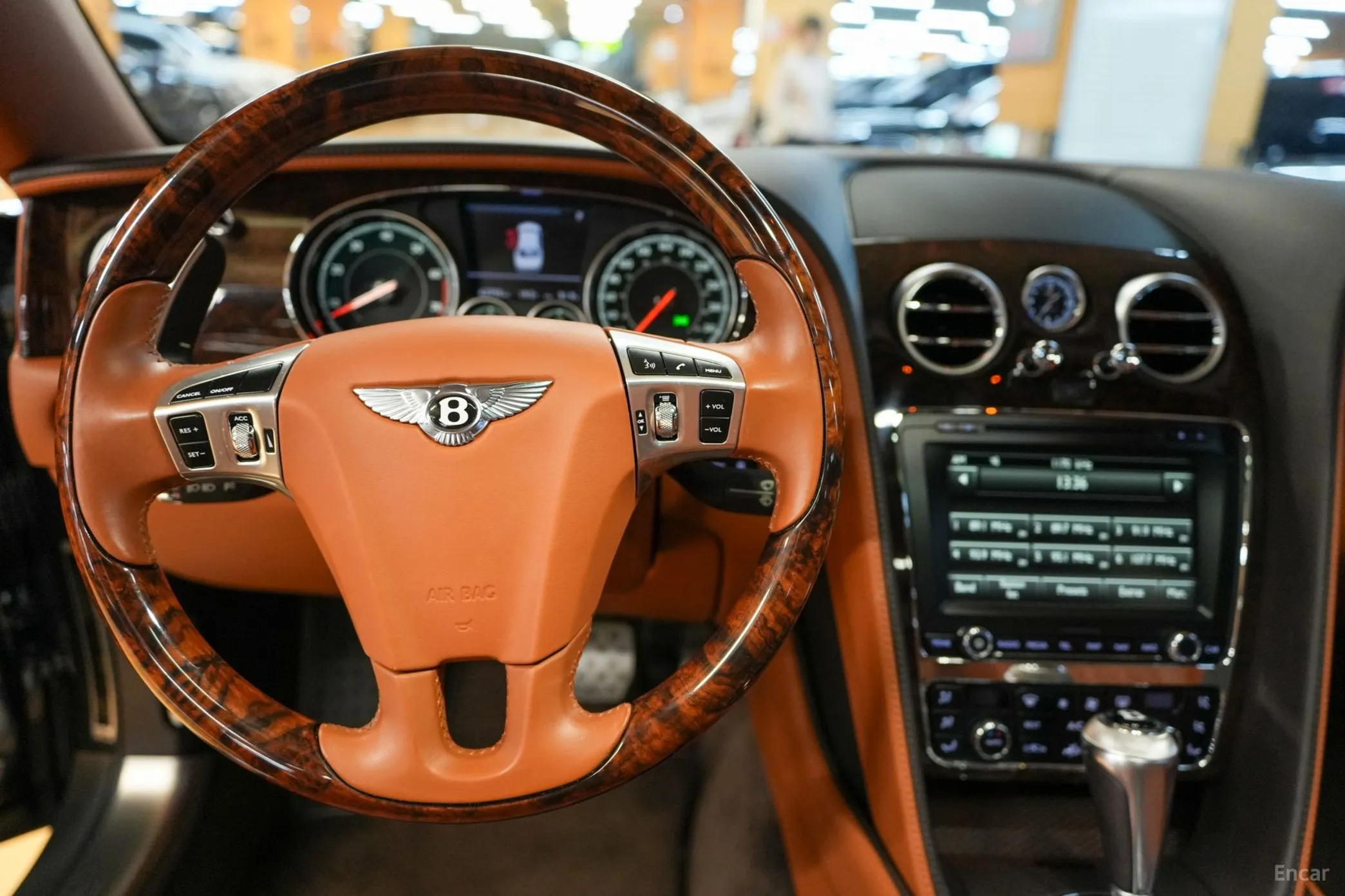 Bentley Flying Spur 2nd Generation превью 8