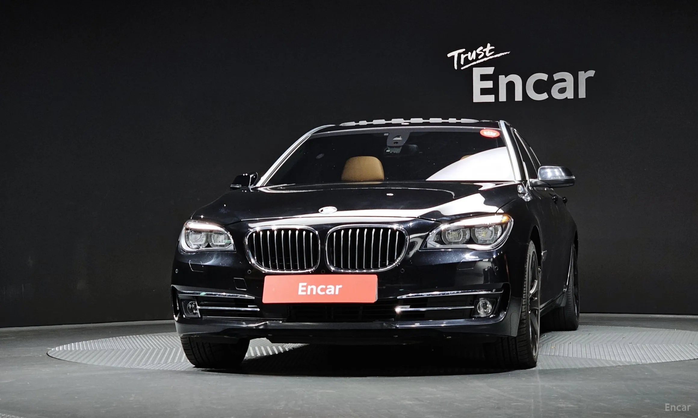 BMW 7 Series (F01) превью 3