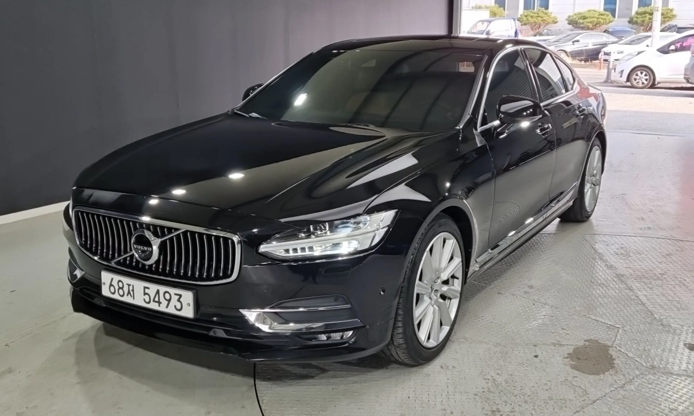 S90