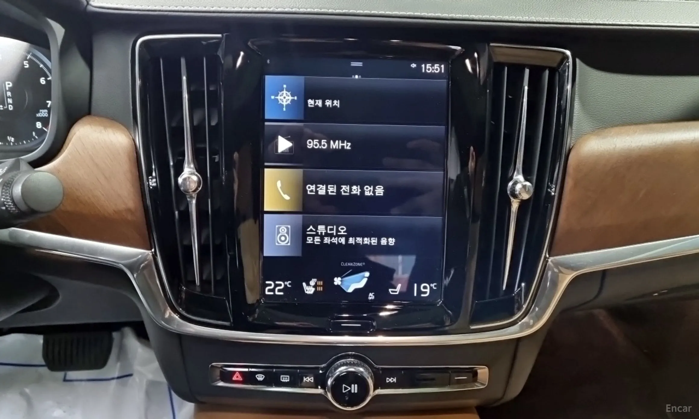 Volvo S90 превью 13