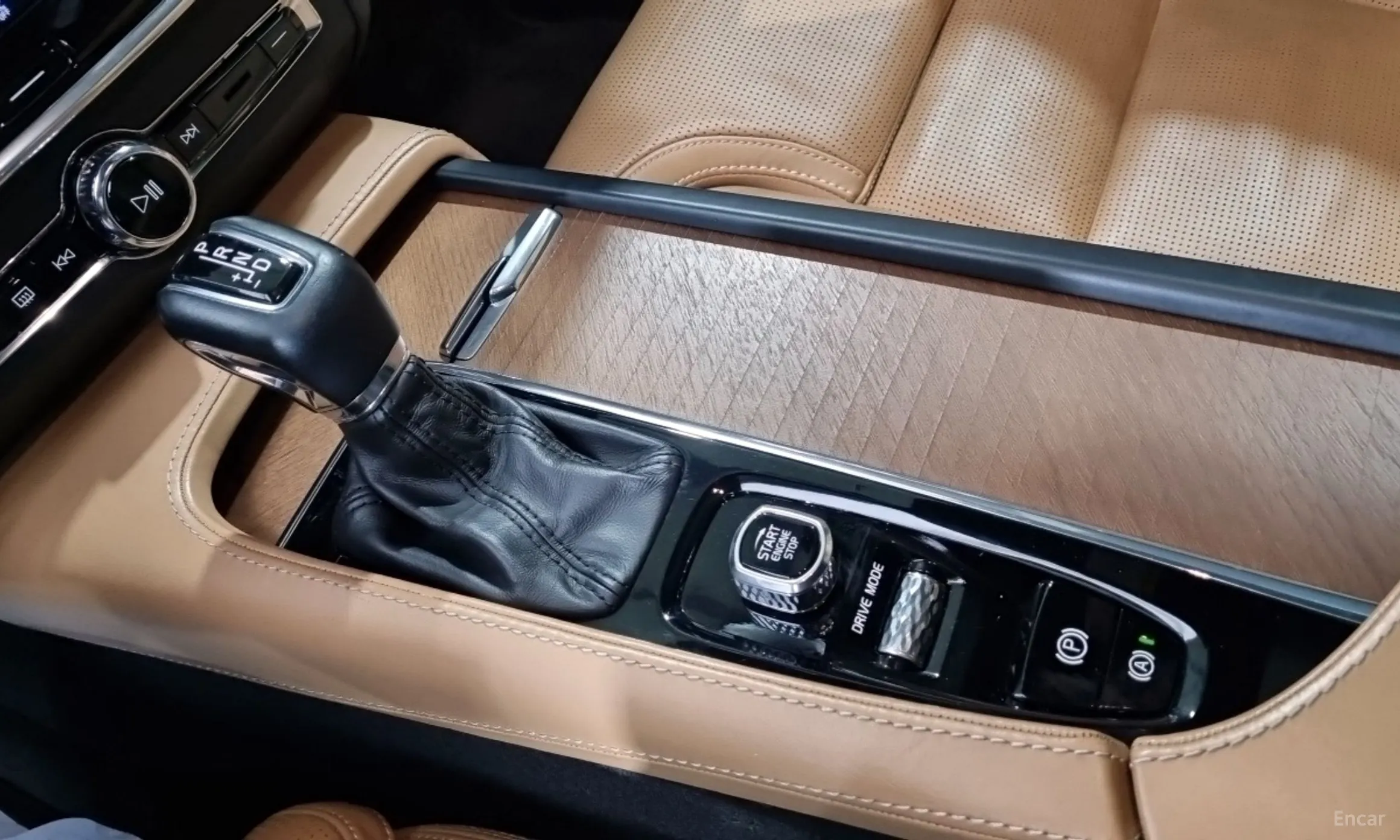 Volvo S90 превью 9