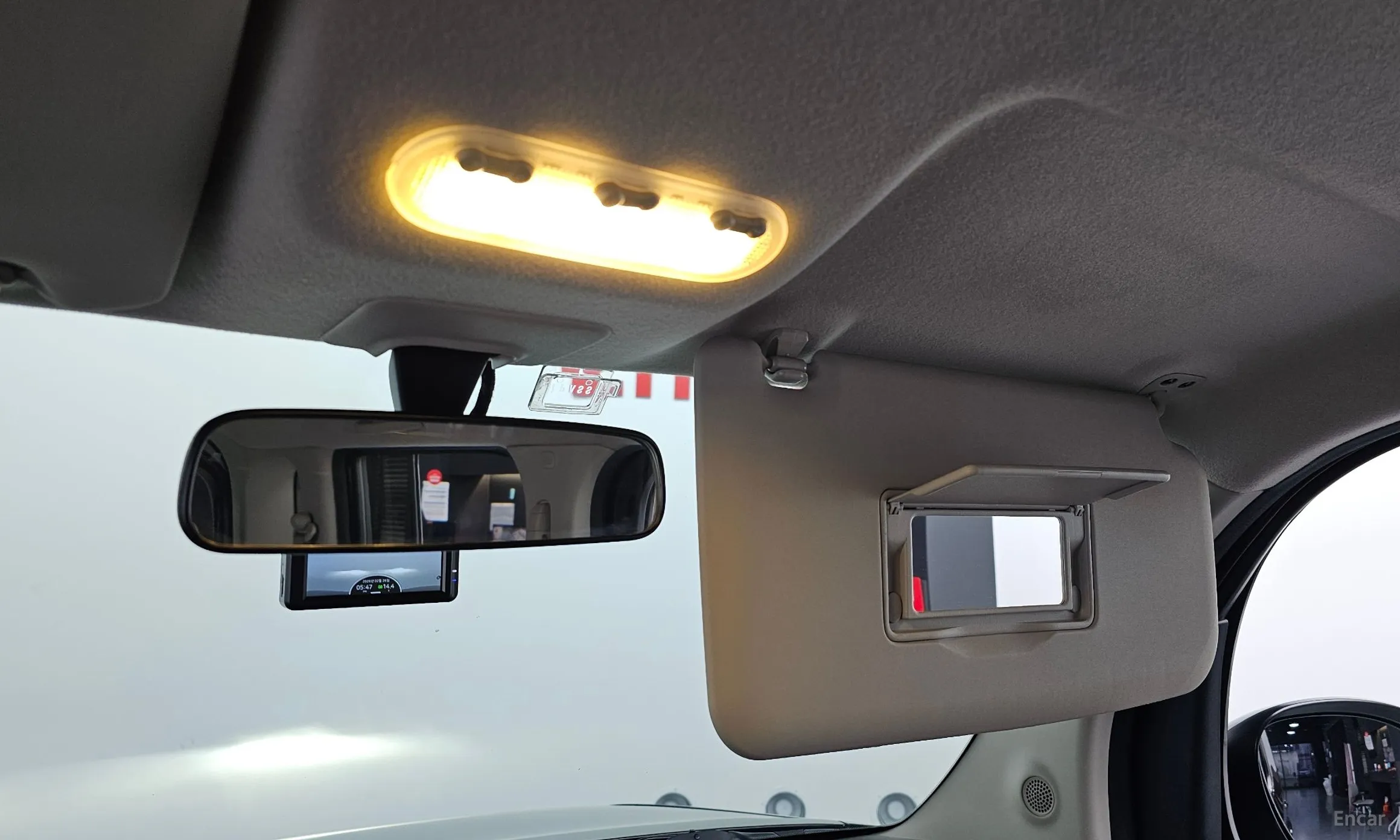 Nissan Cube превью 16