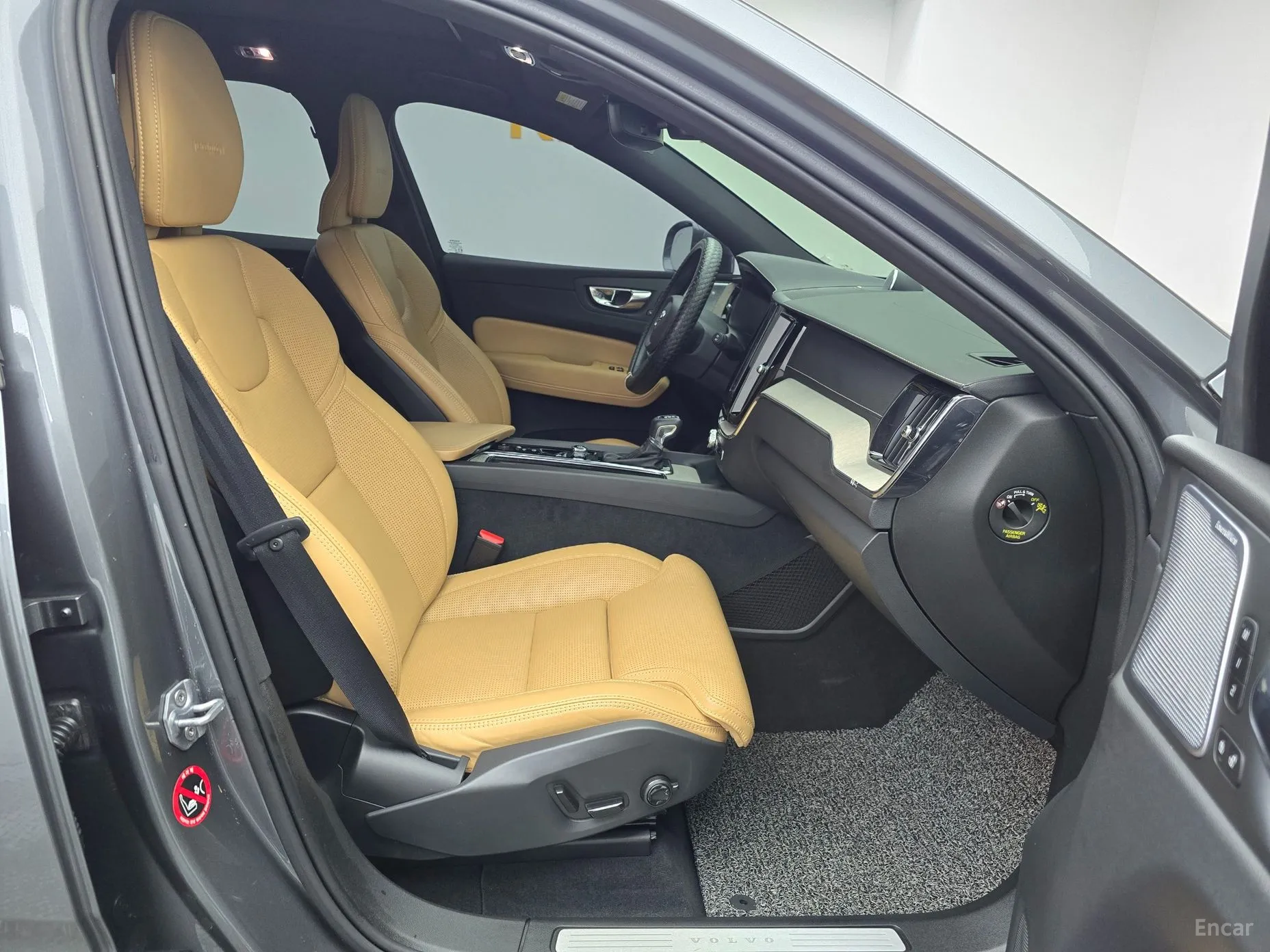 Volvo XC60 Gen 2 превью 12