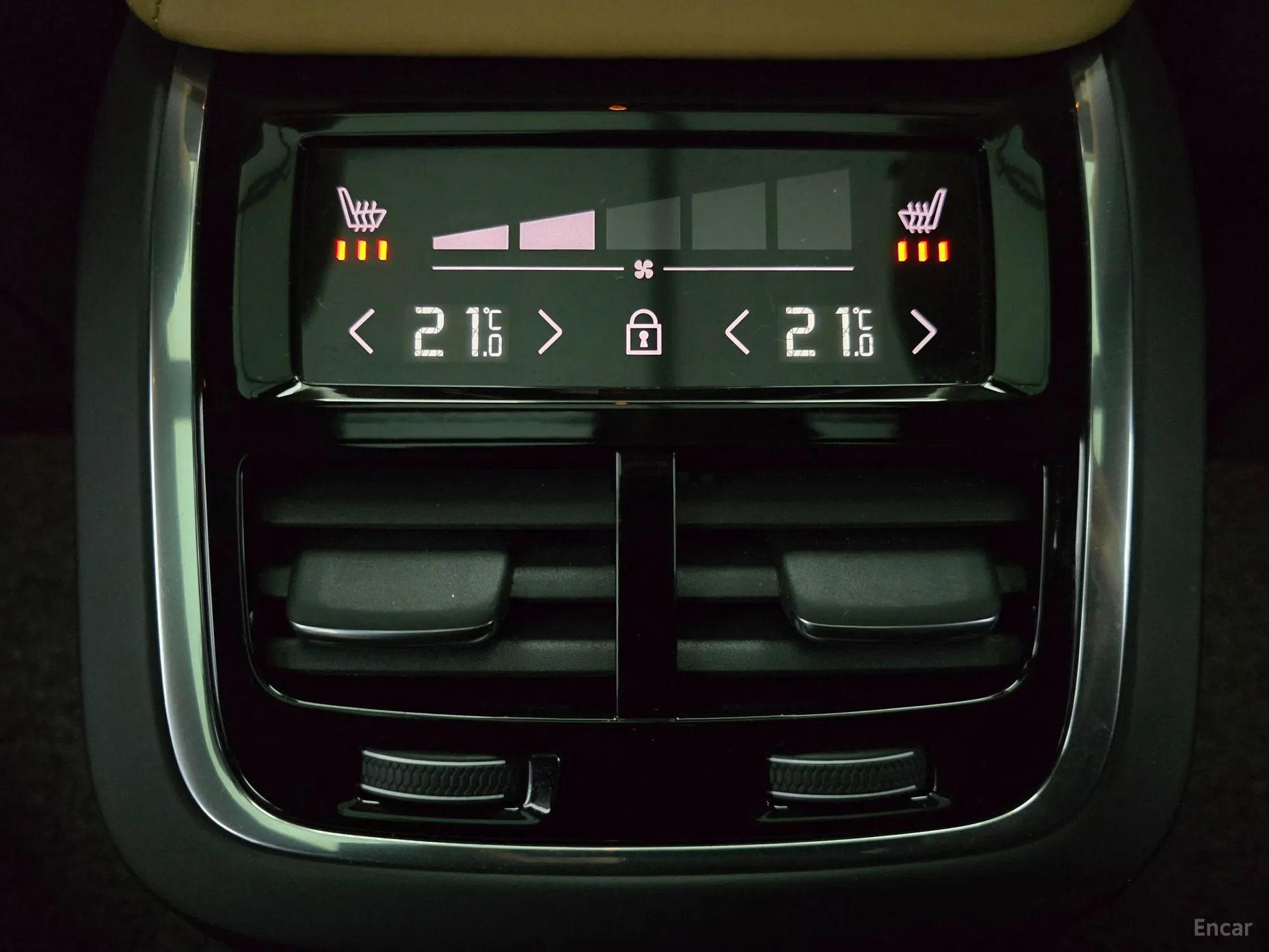 Volvo XC60 Gen 2 превью 18